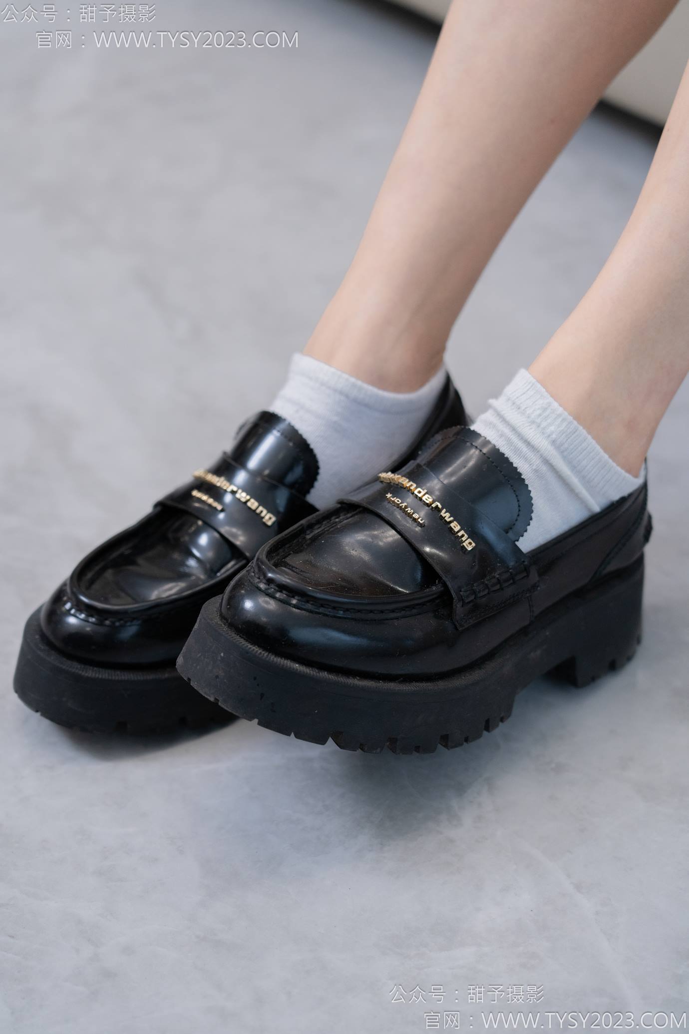 图片[24]-甜予摄影 NO.130 澜澜-皮鞋、白棉袜、裸足、掉袜子剧情[130P] – 速更版-美库