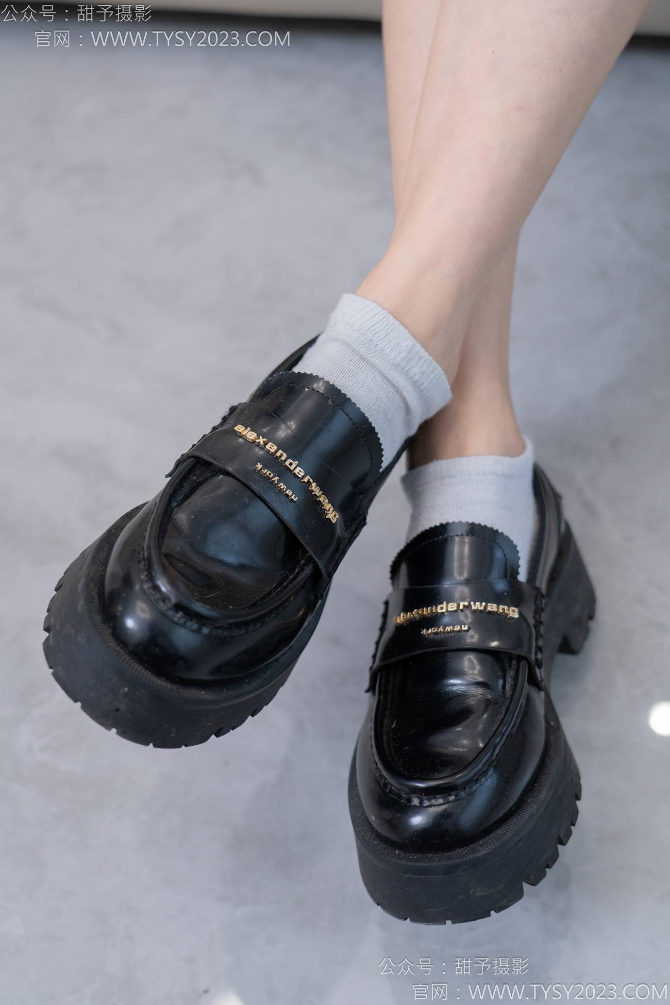 图片[30]-甜予摄影 NO.130 澜澜-皮鞋、白棉袜、裸足、掉袜子剧情[130P] – 速更版-美库