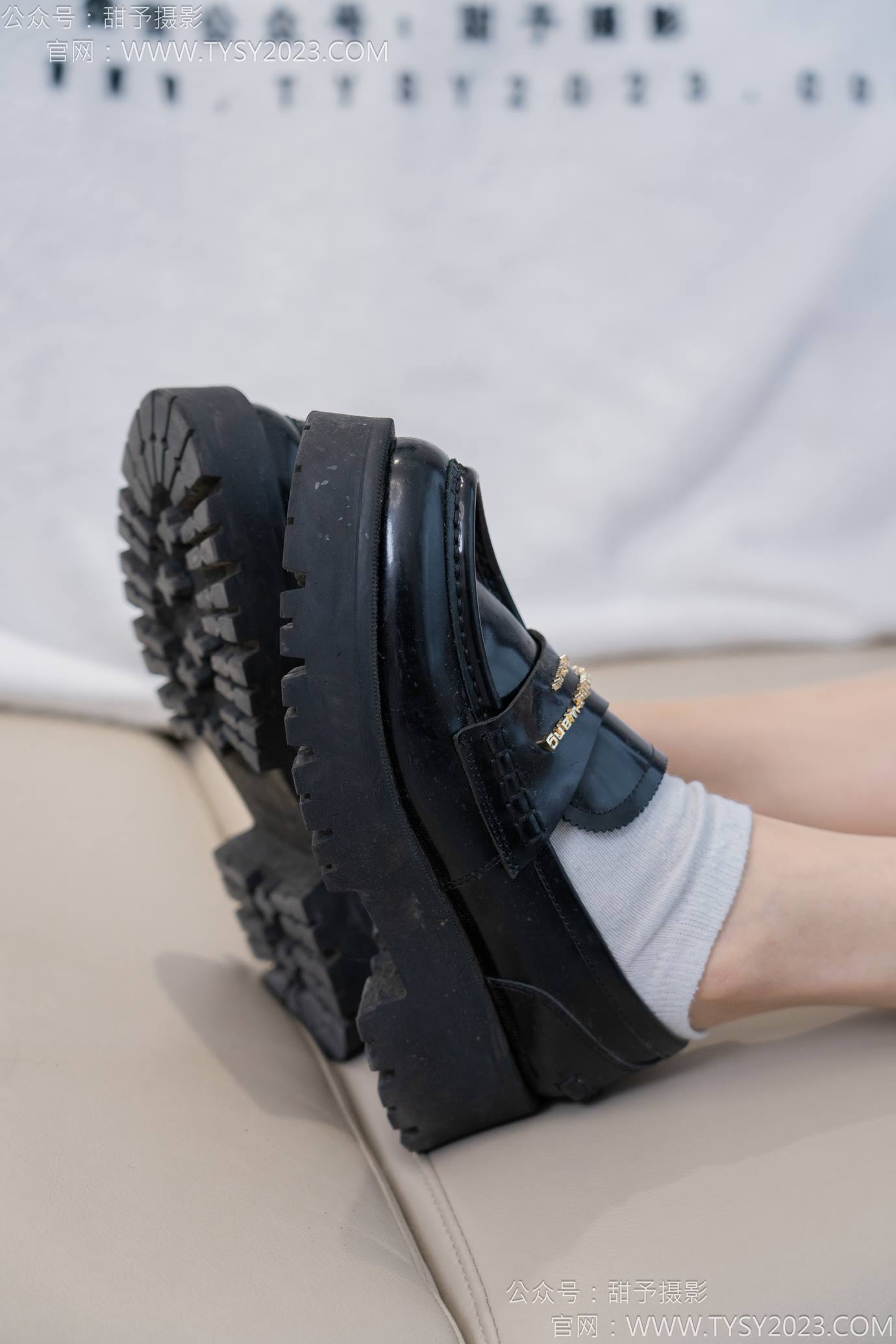 图片[39]-甜予摄影 NO.130 澜澜-皮鞋、白棉袜、裸足、掉袜子剧情[130P] – 速更版-美库