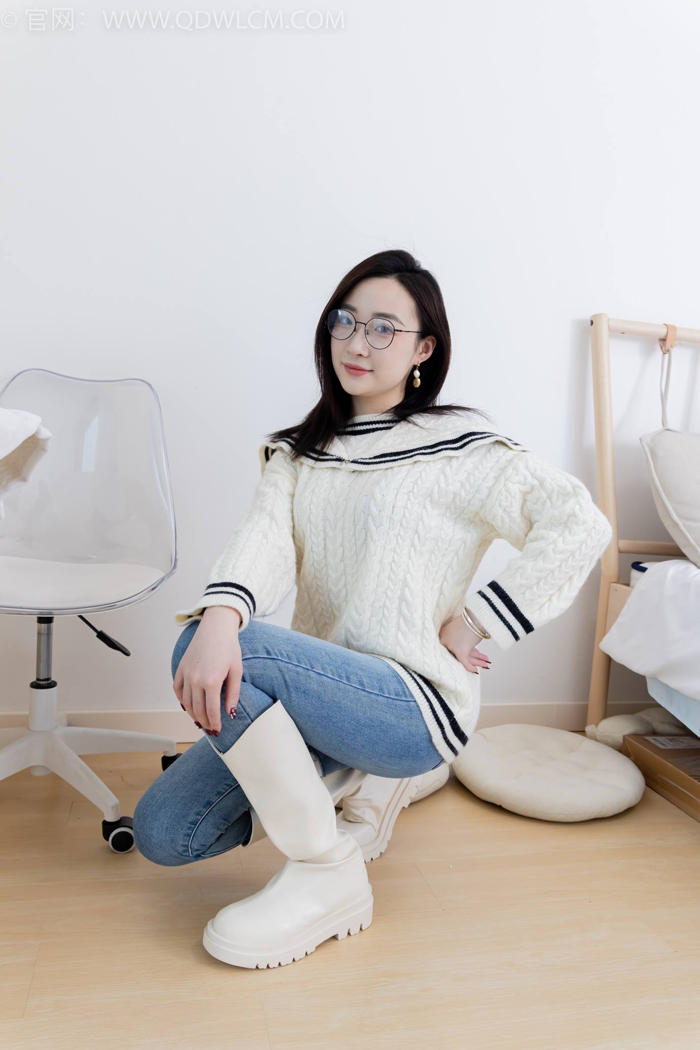 图片[12]-物恋传媒 NO.2302 恬恬-长靴、厚白丝、裤里丝、瑜伽动作老头乐挠脚剧情[115P] – 速更版-美库