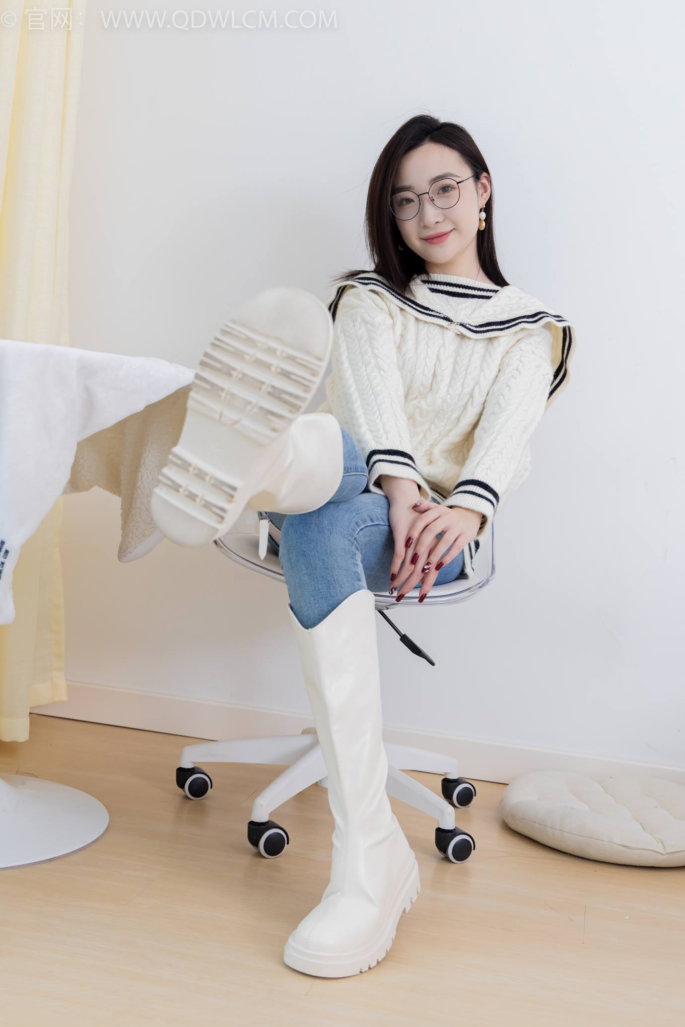 图片[26]-物恋传媒 NO.2302 恬恬-长靴、厚白丝、裤里丝、瑜伽动作老头乐挠脚剧情[115P] – 速更版-美库