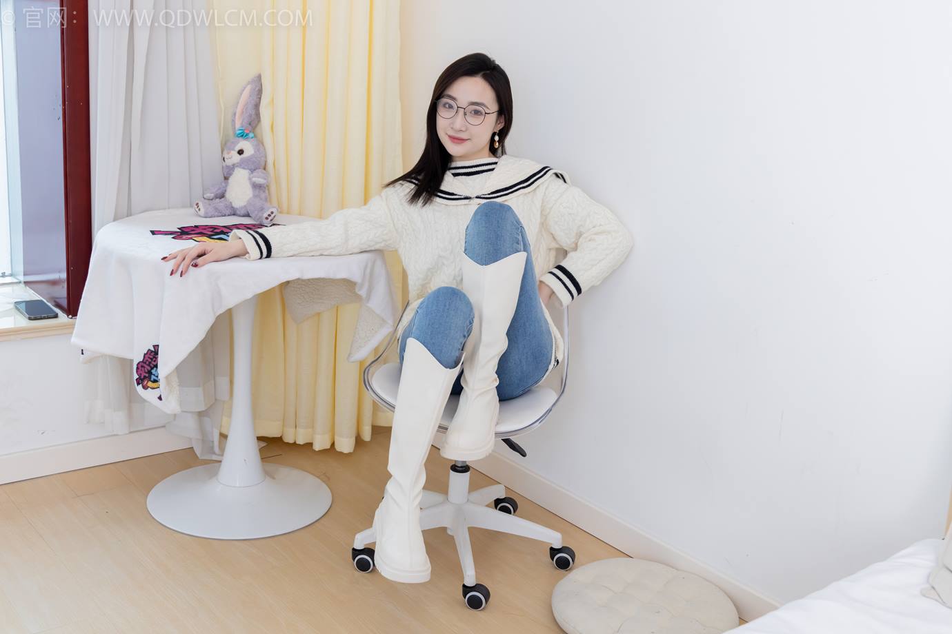 图片[35]-物恋传媒 NO.2302 恬恬-长靴、厚白丝、裤里丝、瑜伽动作老头乐挠脚剧情[115P] – 速更版-美库