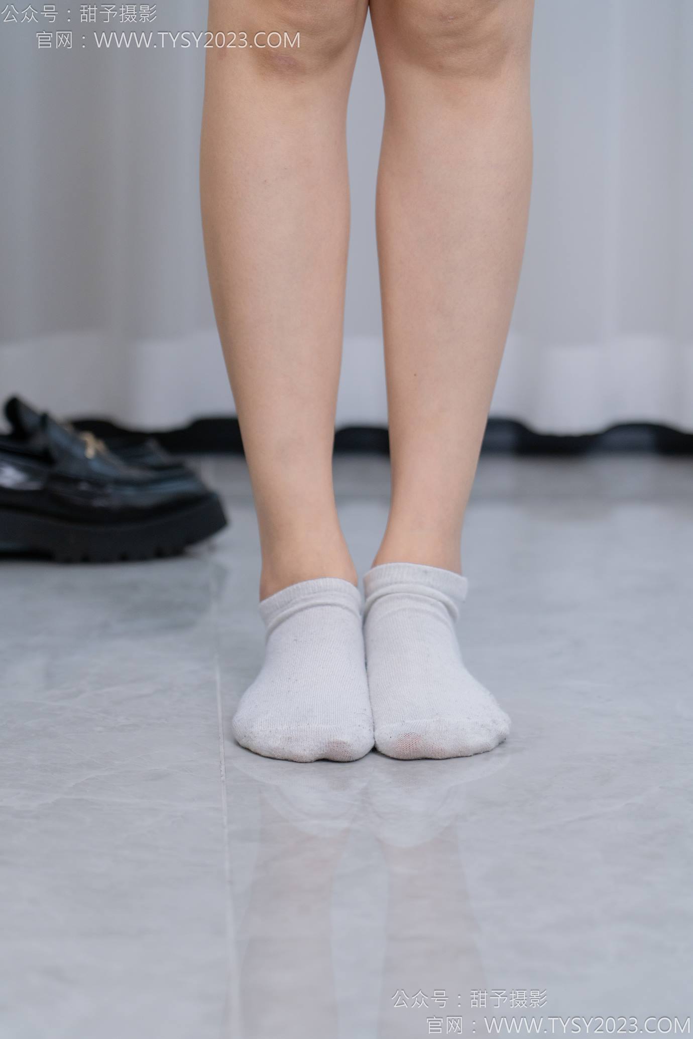 图片[87]-甜予摄影 NO.130 澜澜-皮鞋、白棉袜、裸足、掉袜子剧情[130P] – 速更版-美库