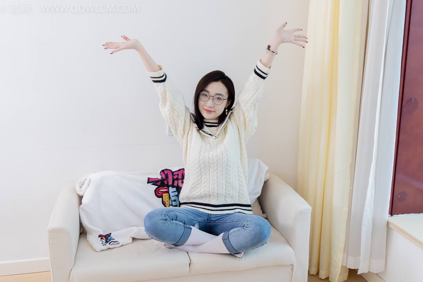 图片[72]-物恋传媒 NO.2302 恬恬-长靴、厚白丝、裤里丝、瑜伽动作老头乐挠脚剧情[115P] – 速更版-美库