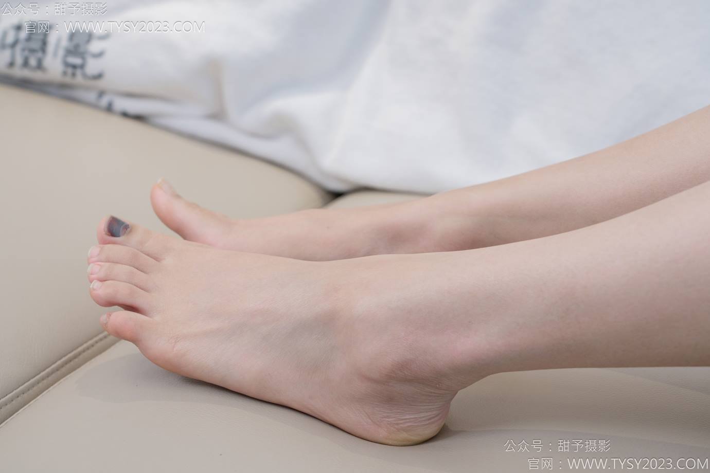 图片[124]-甜予摄影 NO.130 澜澜-皮鞋、白棉袜、裸足、掉袜子剧情[130P] – 速更版-美库