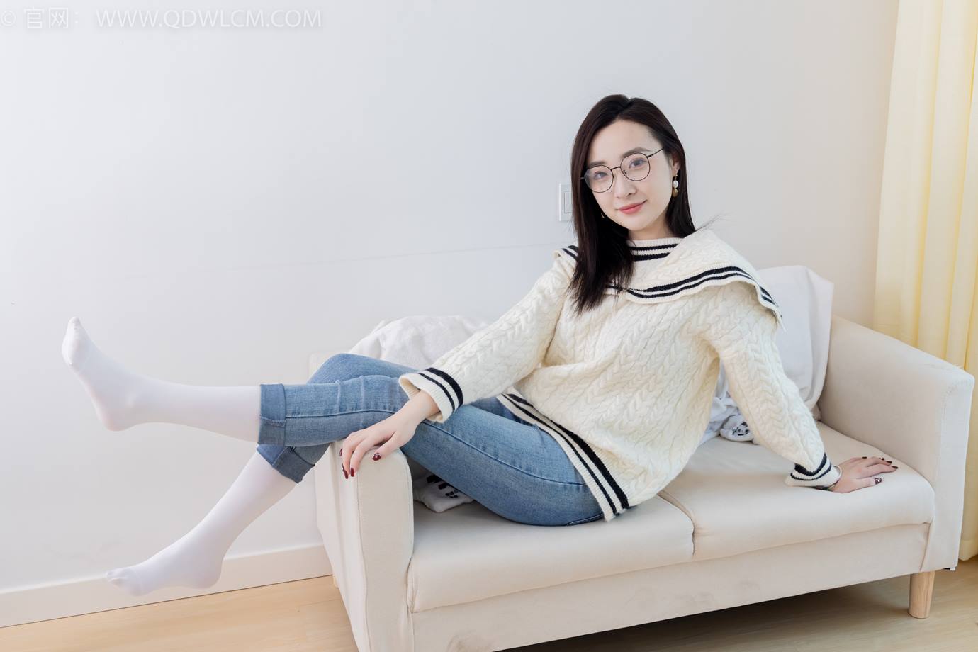 图片[82]-物恋传媒 NO.2302 恬恬-长靴、厚白丝、裤里丝、瑜伽动作老头乐挠脚剧情[115P] – 速更版-美库