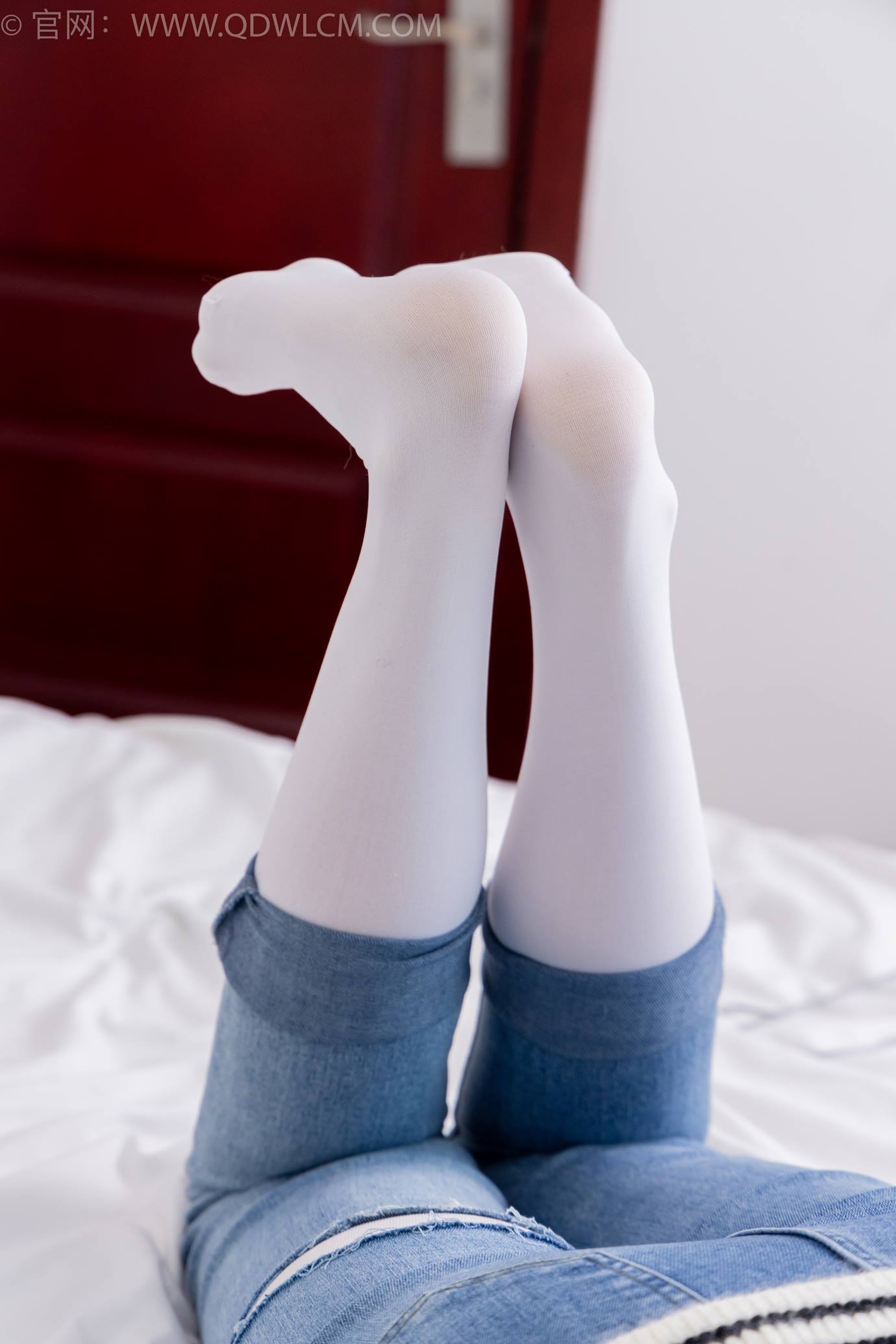 图片[105]-物恋传媒 NO.2302 恬恬-长靴、厚白丝、裤里丝、瑜伽动作老头乐挠脚剧情[115P] – 速更版-美库