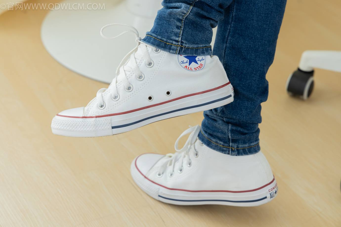 图片[11]-物恋传媒 NO.2303 闪闪-帆布鞋、短黑丝（脚尖加固款）、自然穿着白棉袜、裸足[128P] – 速更版-美库