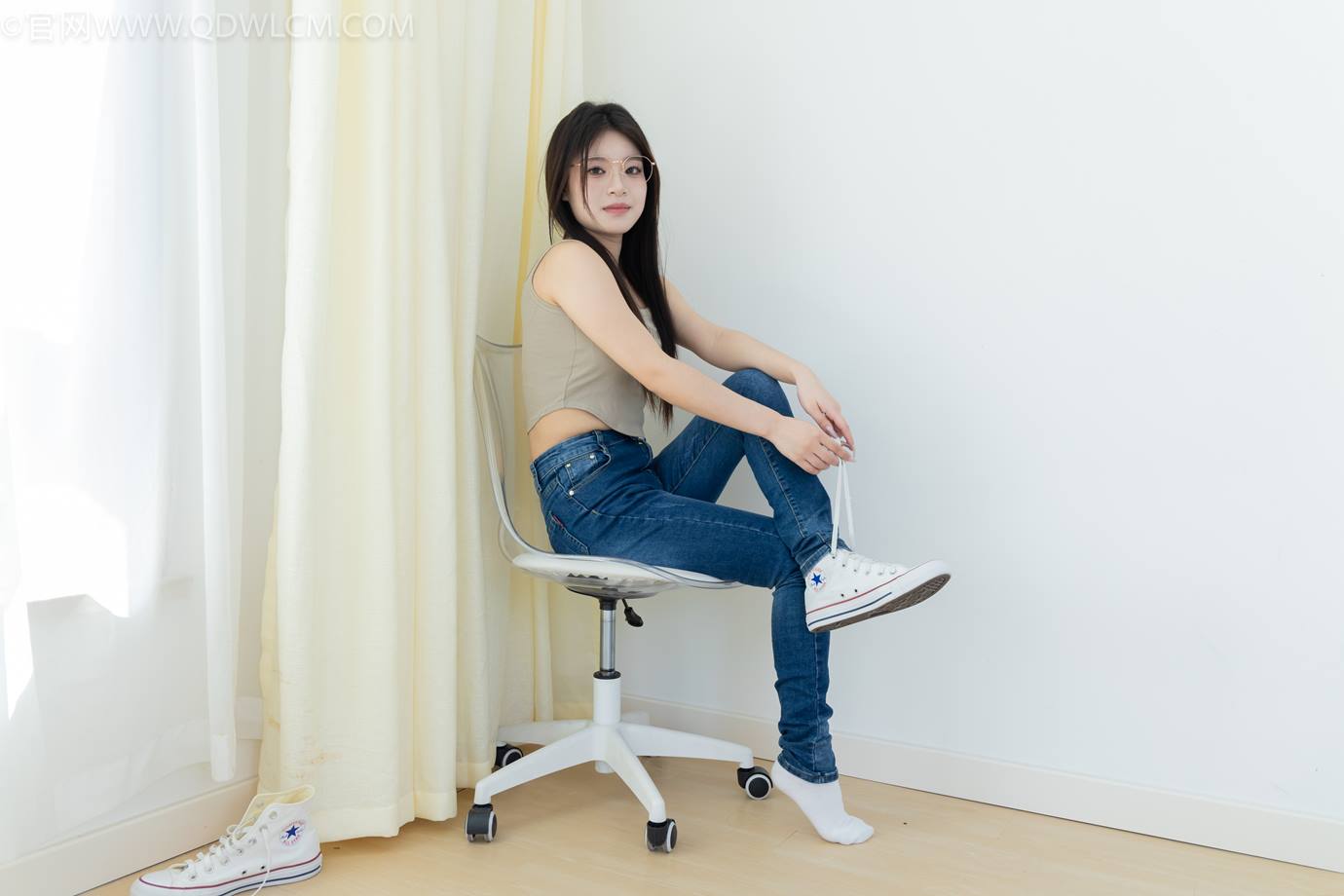 图片[18]-物恋传媒 NO.2303 闪闪-帆布鞋、短黑丝（脚尖加固款）、自然穿着白棉袜、裸足[128P] – 速更版-美库