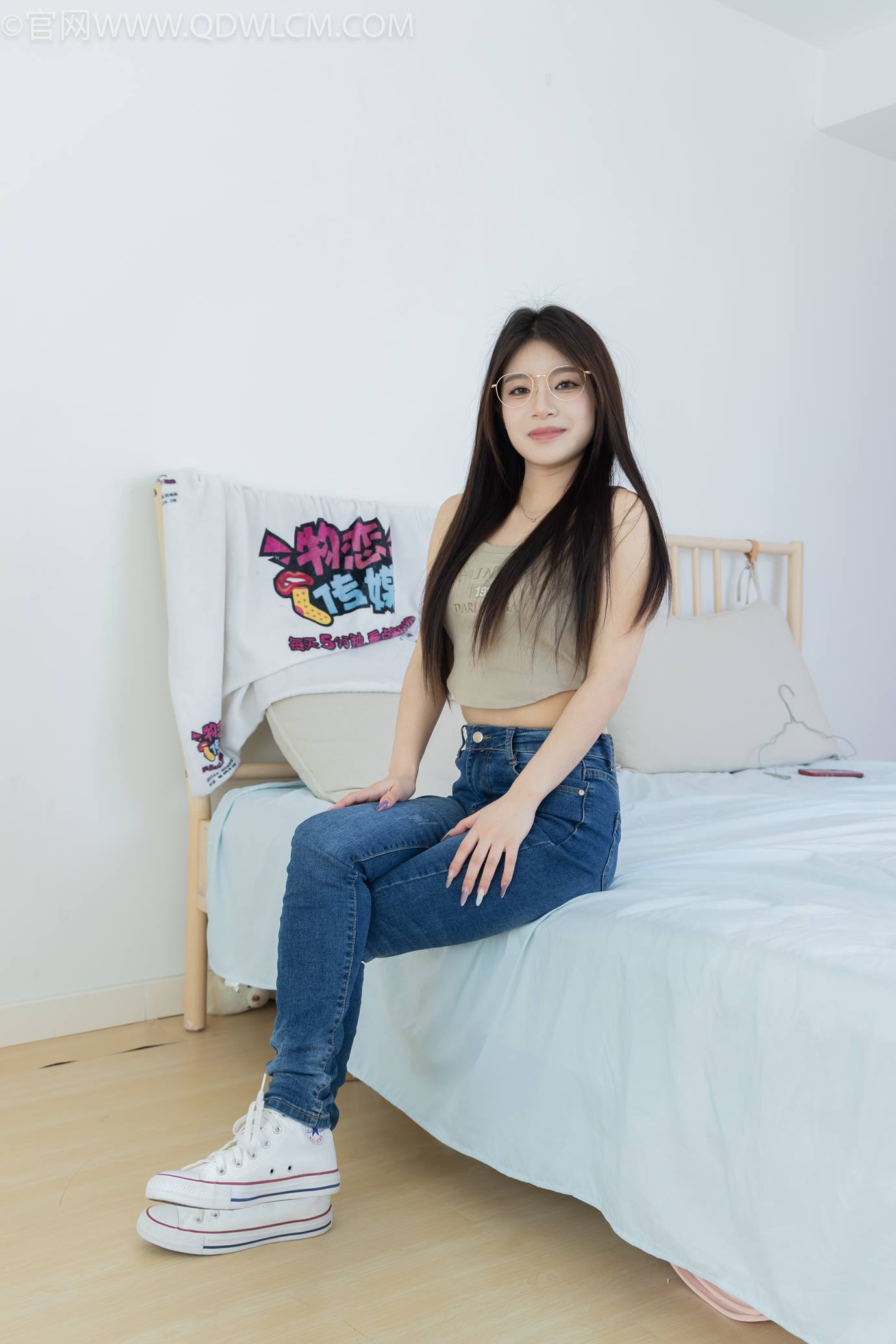 图片[73]-物恋传媒 NO.2303 闪闪-帆布鞋、短黑丝（脚尖加固款）、自然穿着白棉袜、裸足[128P] – 速更版-美库