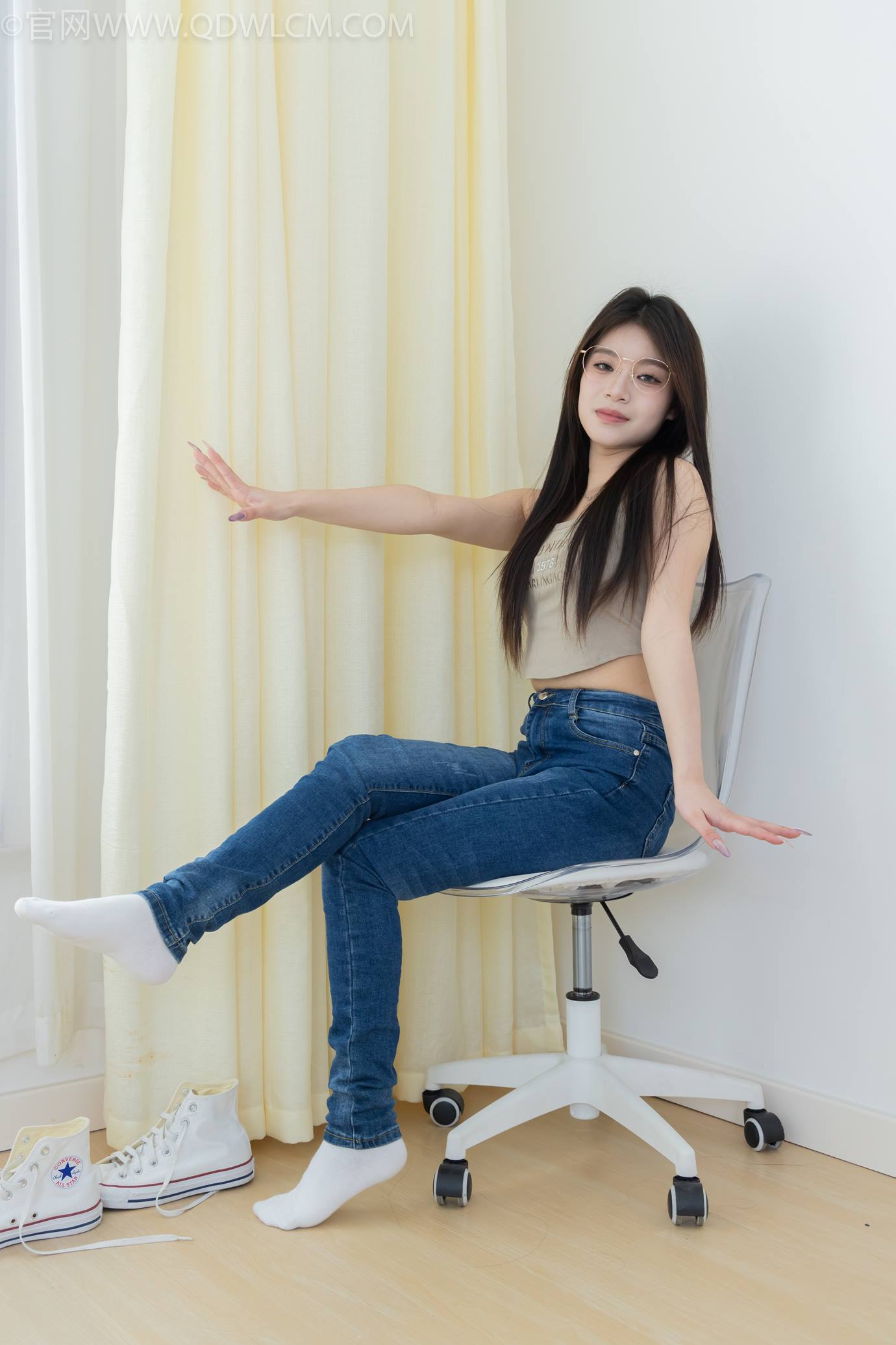 图片[99]-物恋传媒 NO.2303 闪闪-帆布鞋、短黑丝（脚尖加固款）、自然穿着白棉袜、裸足[128P] – 速更版-美库