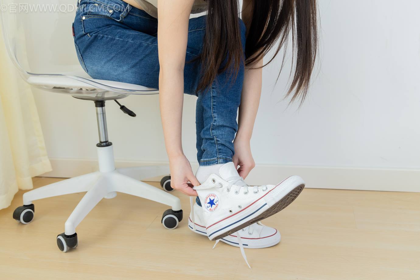 图片[123]-物恋传媒 NO.2303 闪闪-帆布鞋、短黑丝（脚尖加固款）、自然穿着白棉袜、裸足[128P] – 速更版-美库