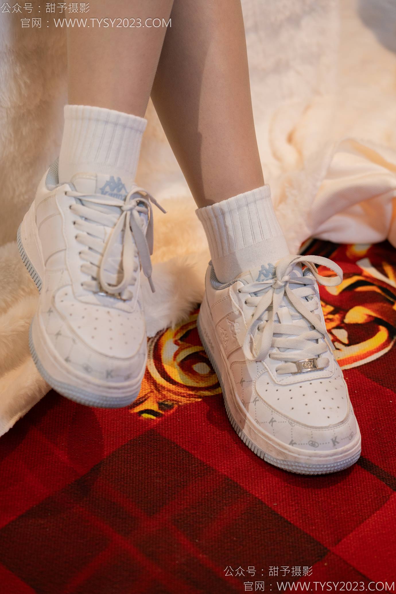 图片[10]-甜予摄影 NO.131 璇璇-板鞋、白棉袜、薄肉丝[91P] – 速更版-美库