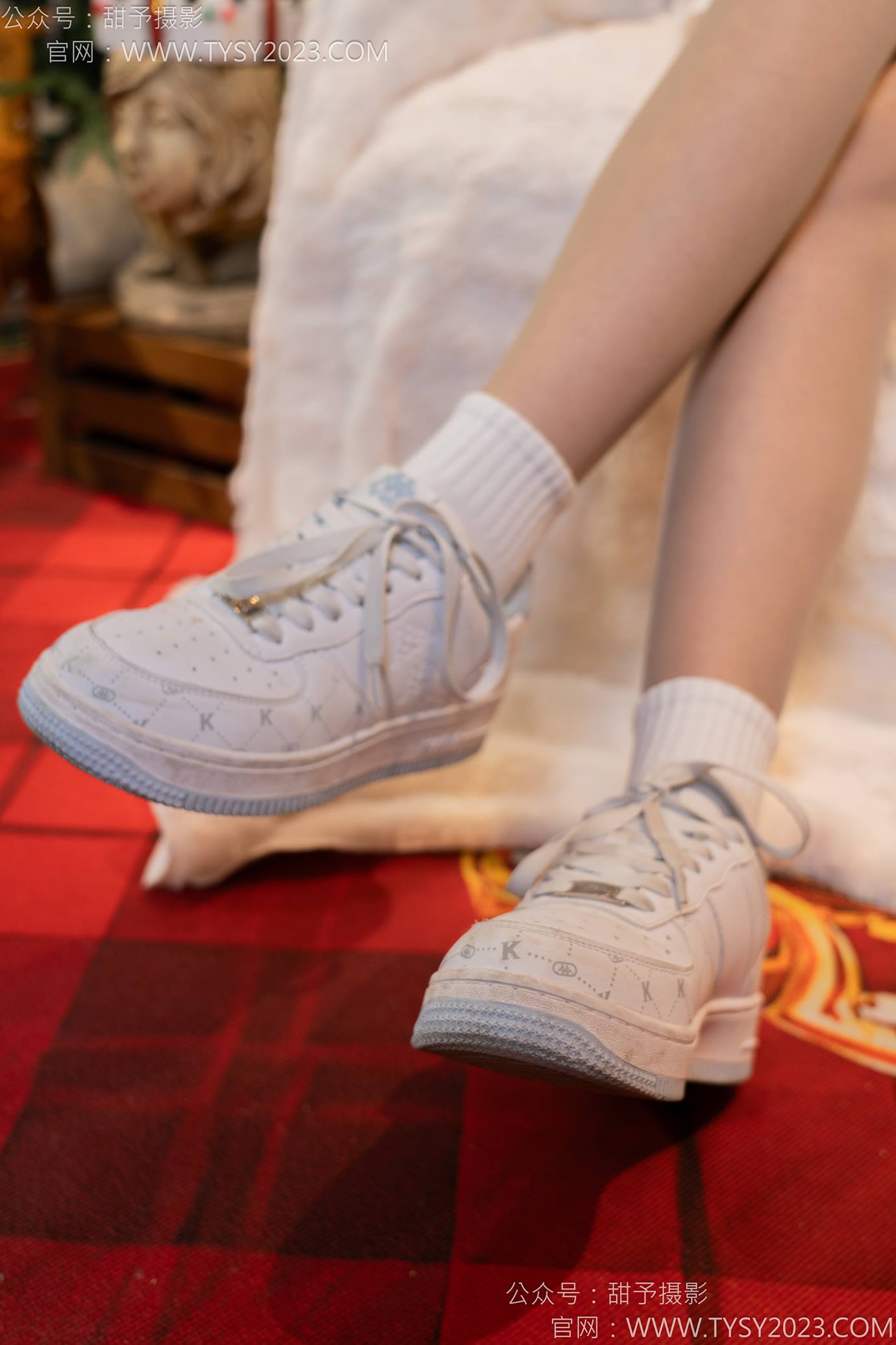 图片[12]-甜予摄影 NO.131 璇璇-板鞋、白棉袜、薄肉丝[91P] – 速更版-美库