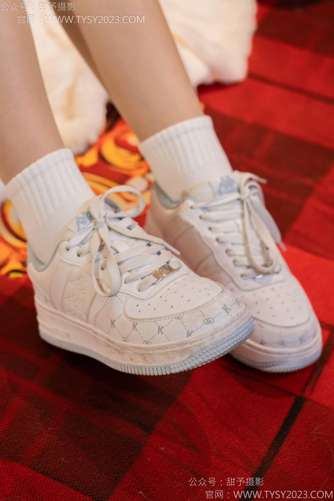 图片[19]-甜予摄影 NO.131 璇璇-板鞋、白棉袜、薄肉丝[91P] – 速更版-美库