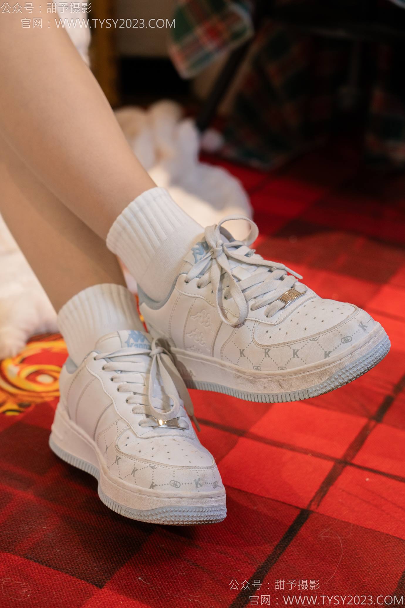 图片[23]-甜予摄影 NO.131 璇璇-板鞋、白棉袜、薄肉丝[91P] – 速更版-美库