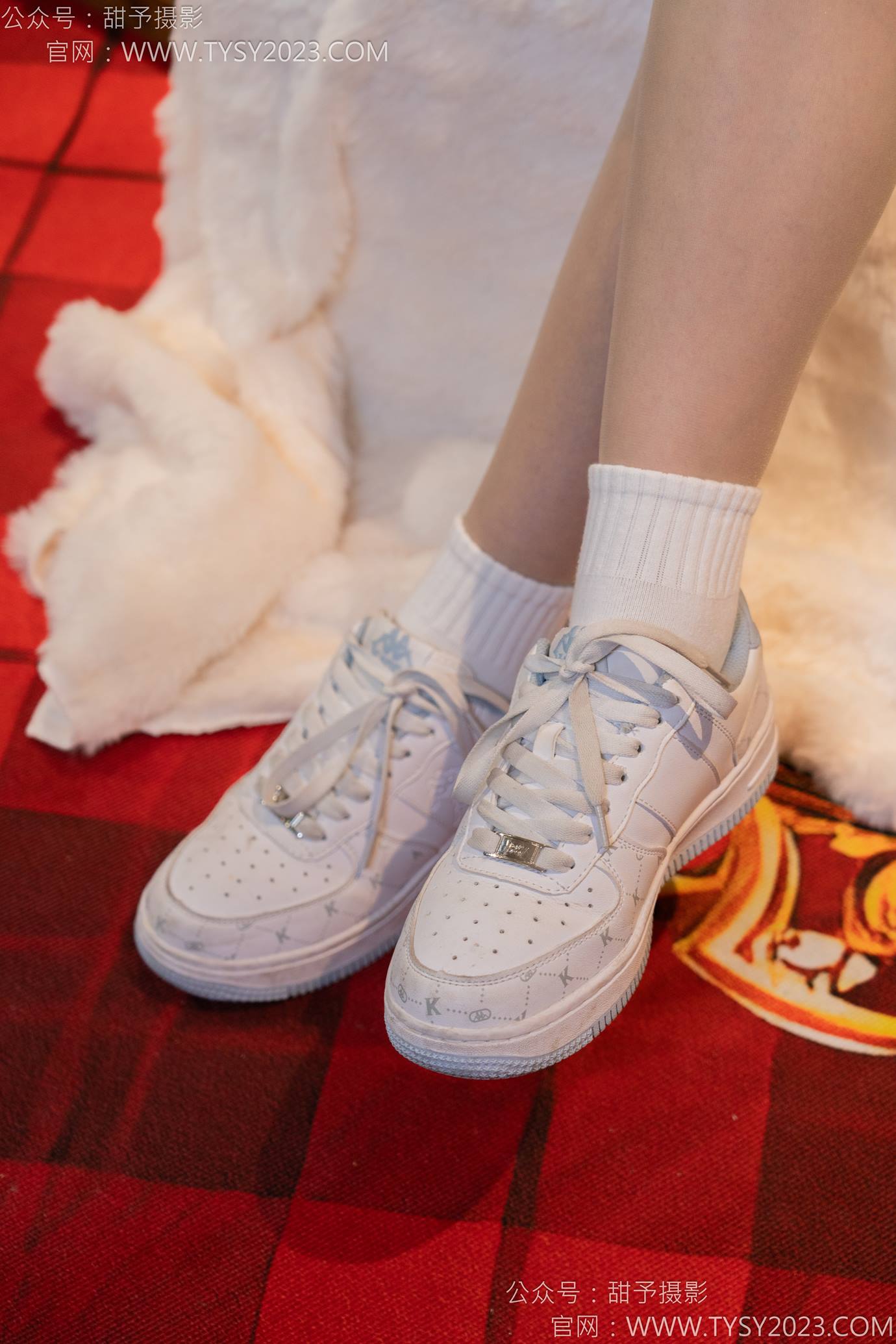 图片[26]-甜予摄影 NO.131 璇璇-板鞋、白棉袜、薄肉丝[91P] – 速更版-美库