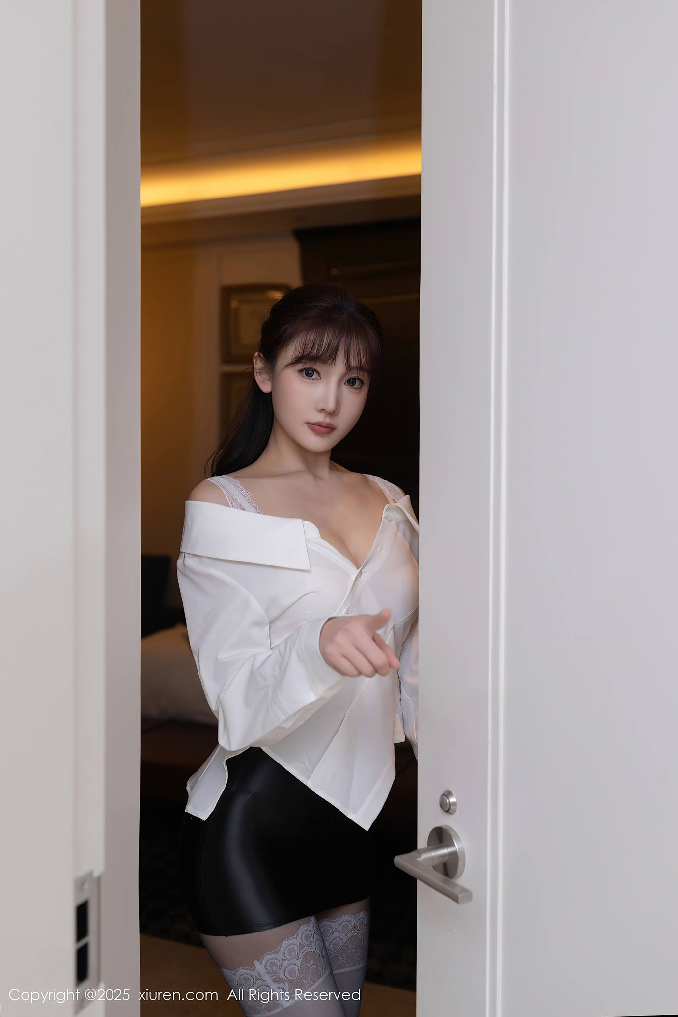 图片[11]-[Xiuren秀人网]2025.04.17 NO.10166 陆萱萱[32+1P] – 速更版-美库