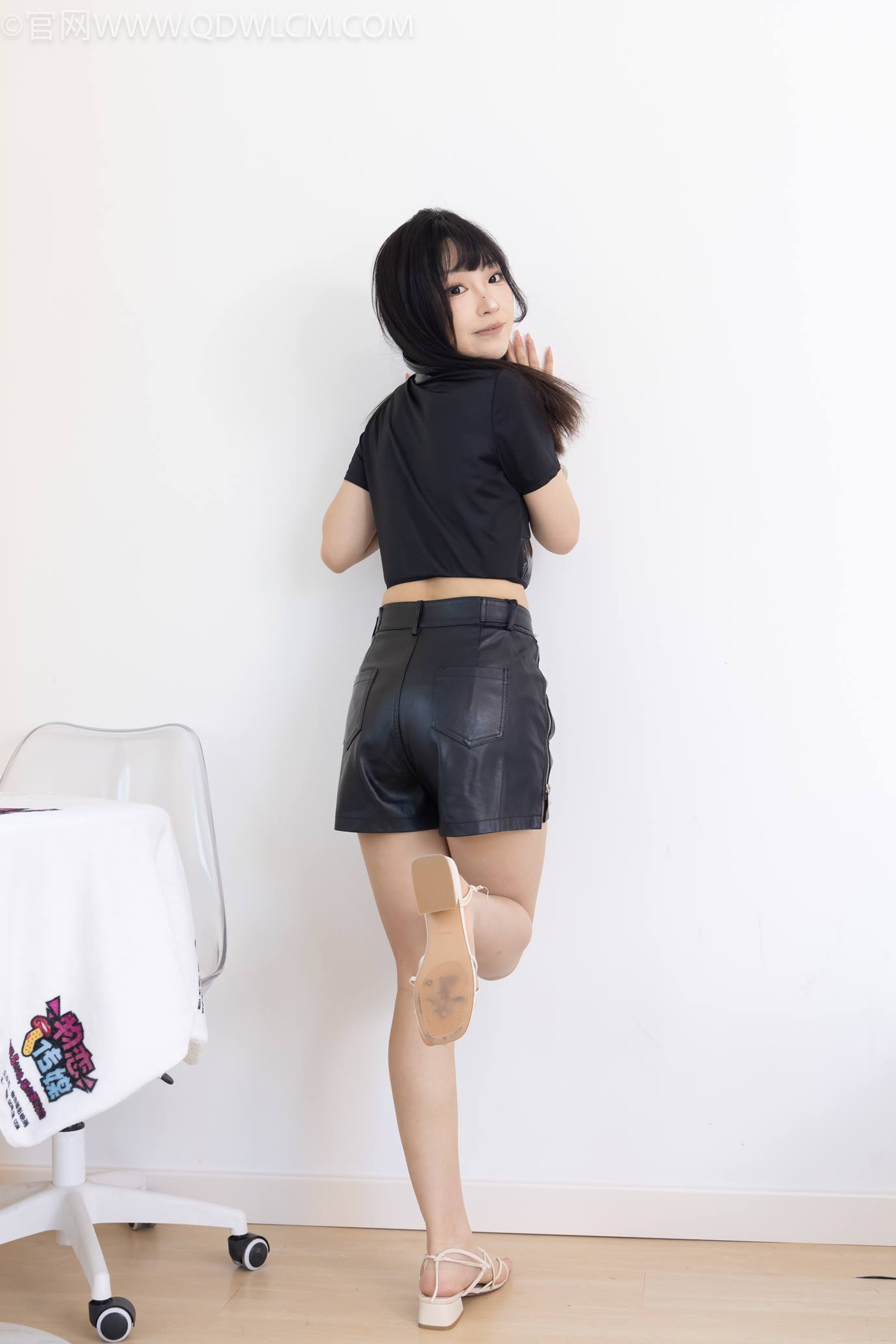 图片[28]-物恋传媒 NO.2304 嘟嘟-平底鞋、黑色网袜、裸足[124P] – 速更版-美库