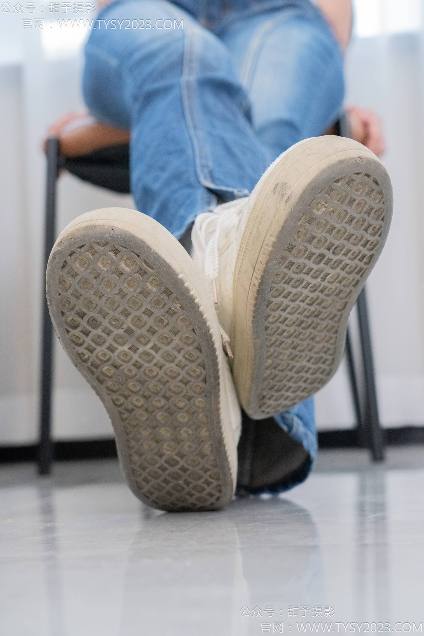 图片[16]-甜予摄影 NO.132 诺诺-板鞋、白棉袜、裸足[97P] – 速更版-美库