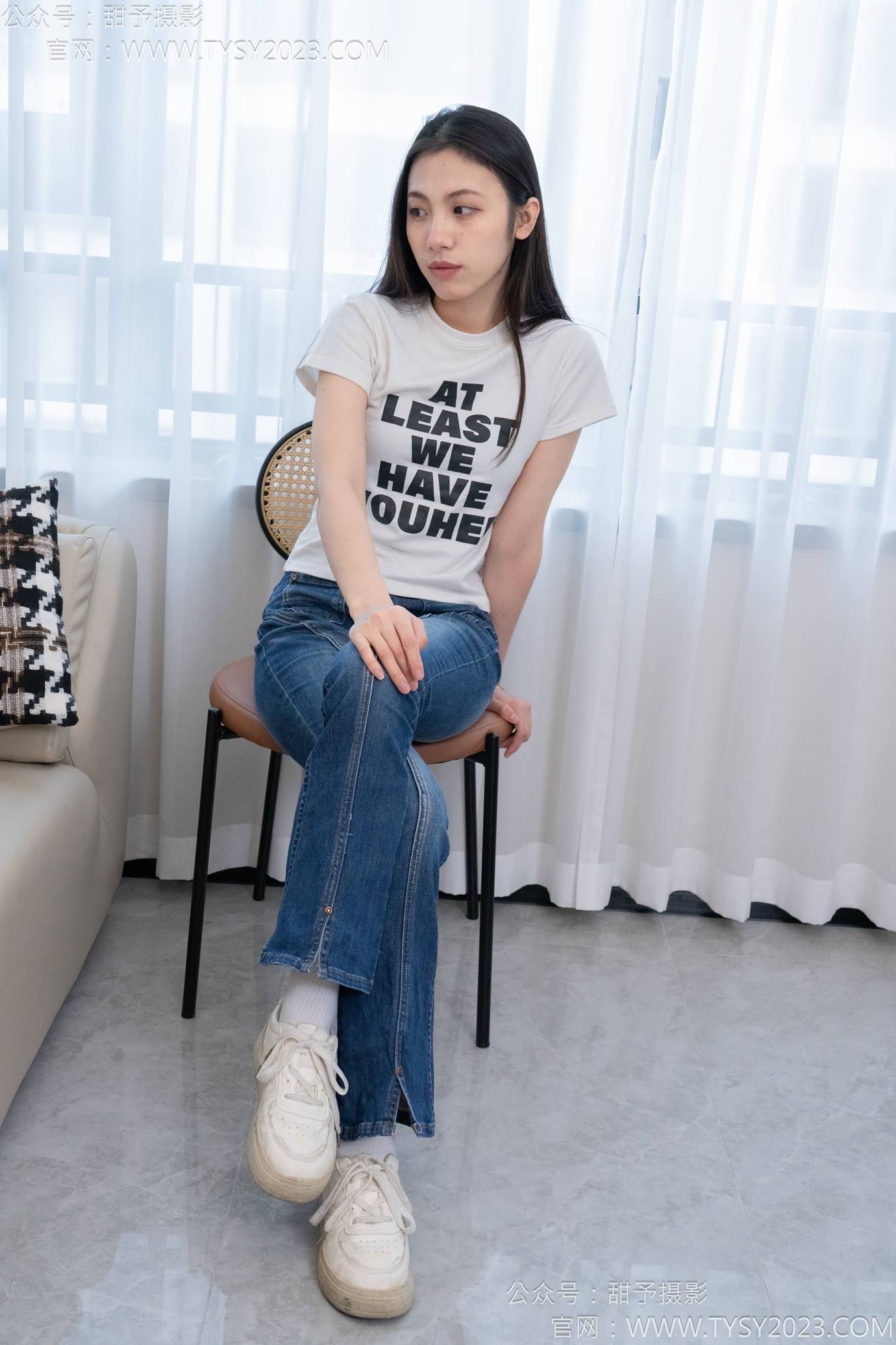 图片[20]-甜予摄影 NO.132 诺诺-板鞋、白棉袜、裸足[97P] – 速更版-美库