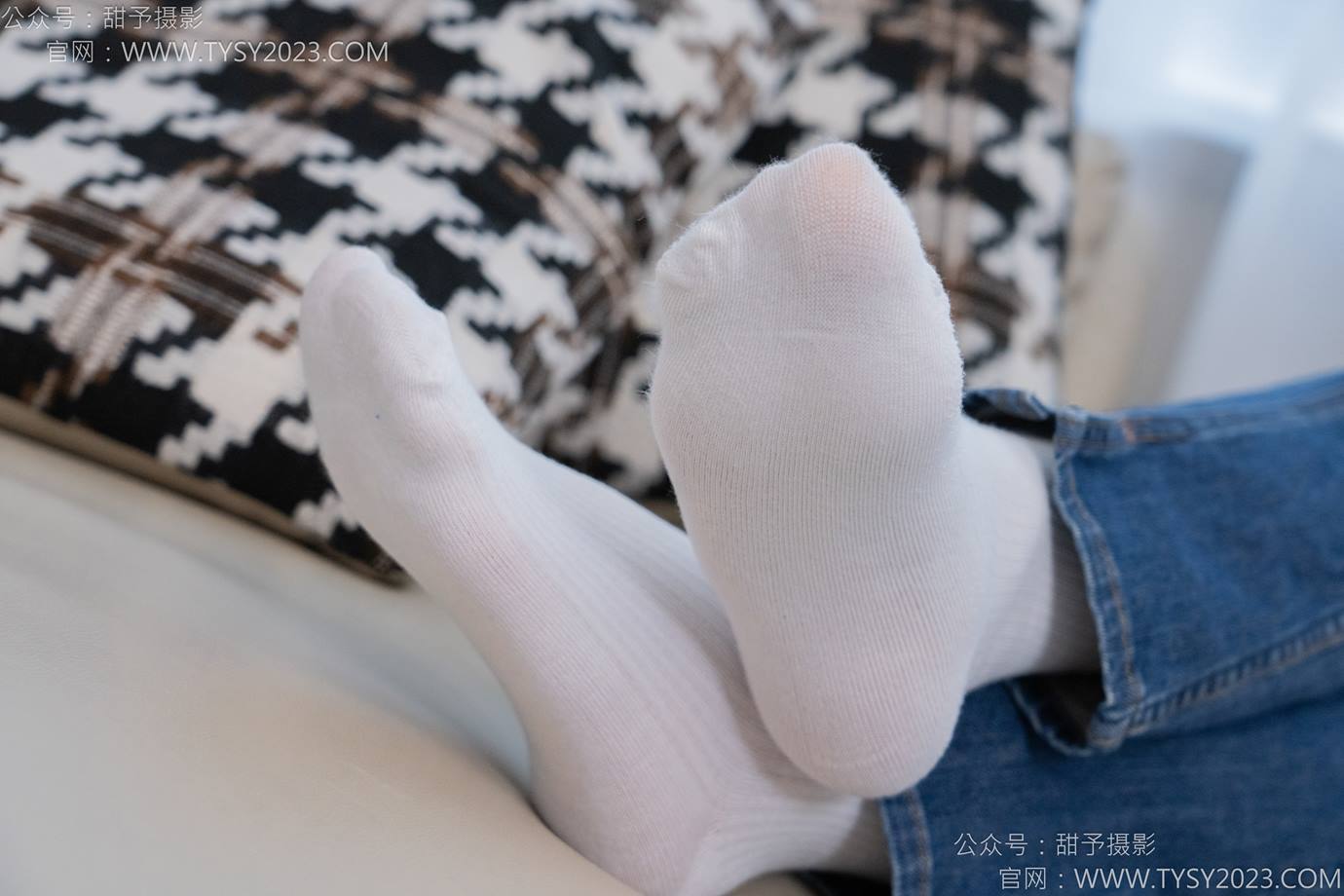 图片[29]-甜予摄影 NO.132 诺诺-板鞋、白棉袜、裸足[97P] – 速更版-美库