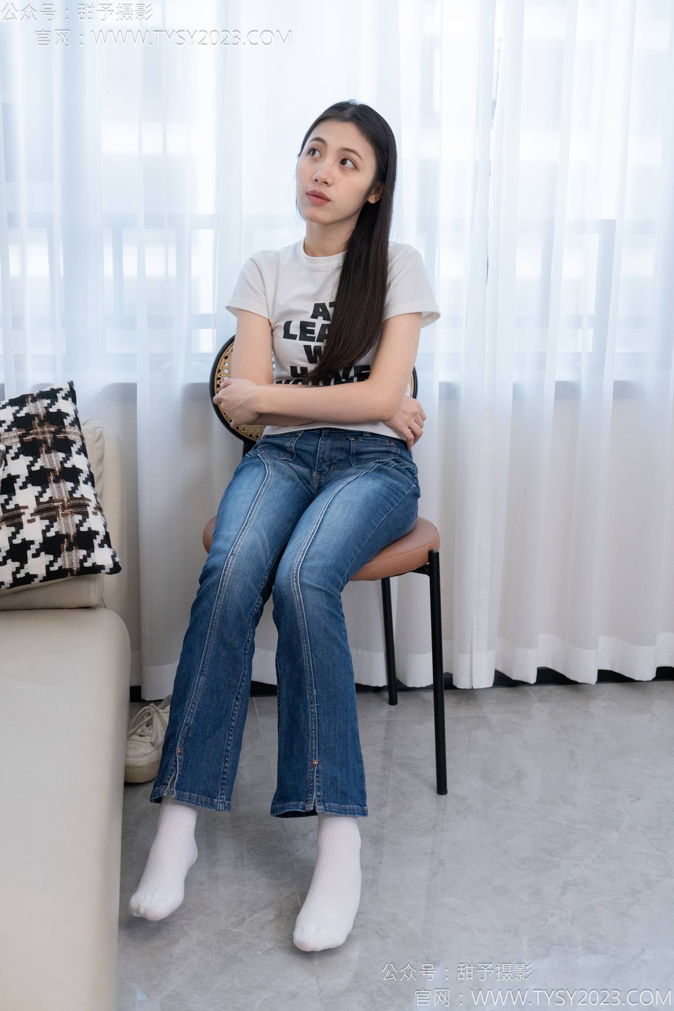 图片[31]-甜予摄影 NO.132 诺诺-板鞋、白棉袜、裸足[97P] – 速更版-美库