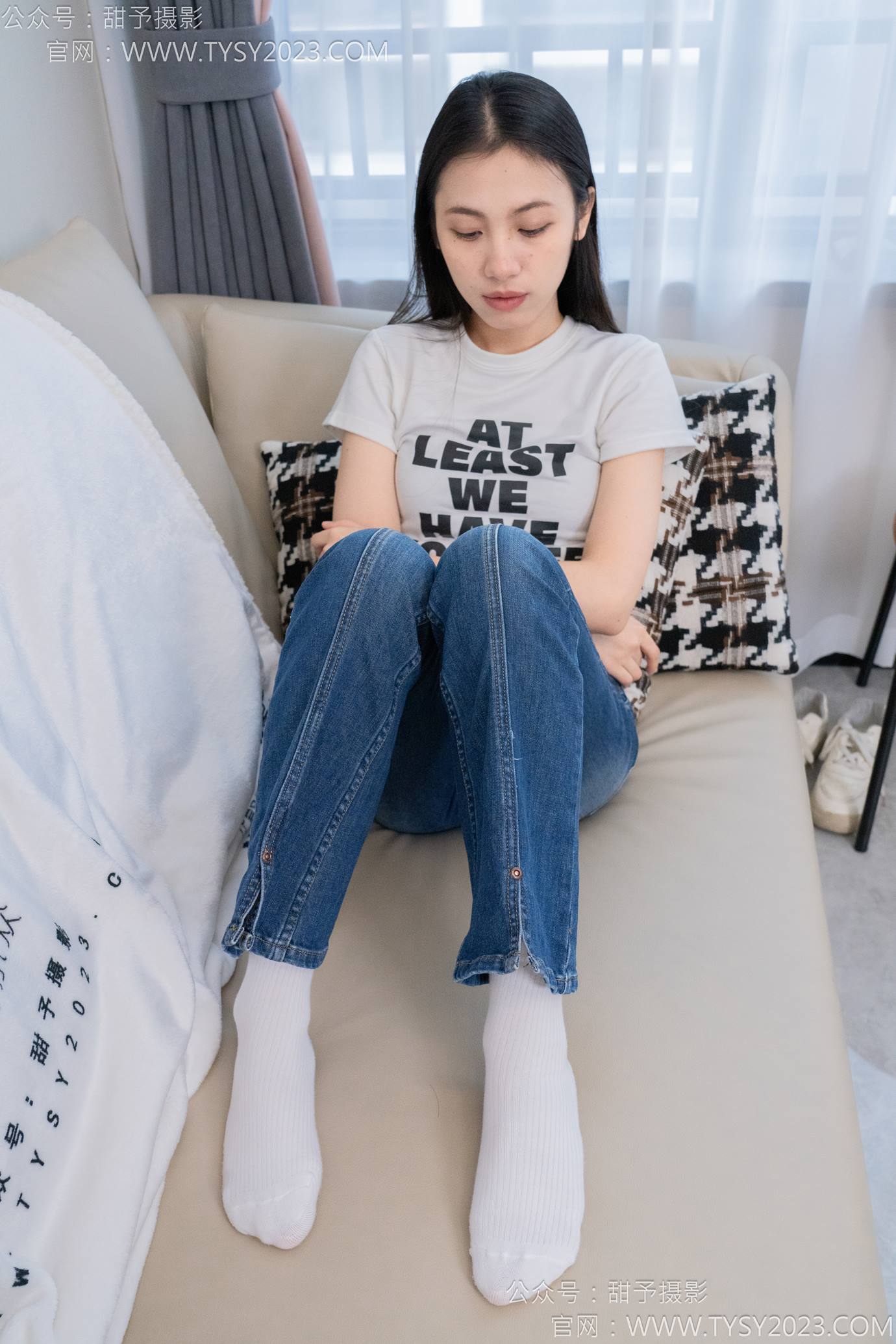 图片[40]-甜予摄影 NO.132 诺诺-板鞋、白棉袜、裸足[97P] – 速更版-美库