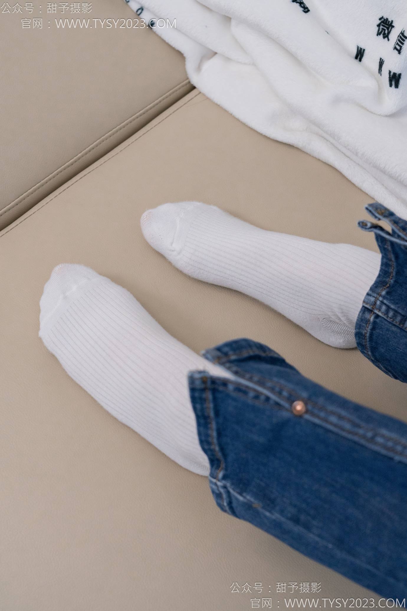 图片[44]-甜予摄影 NO.132 诺诺-板鞋、白棉袜、裸足[97P] – 速更版-美库