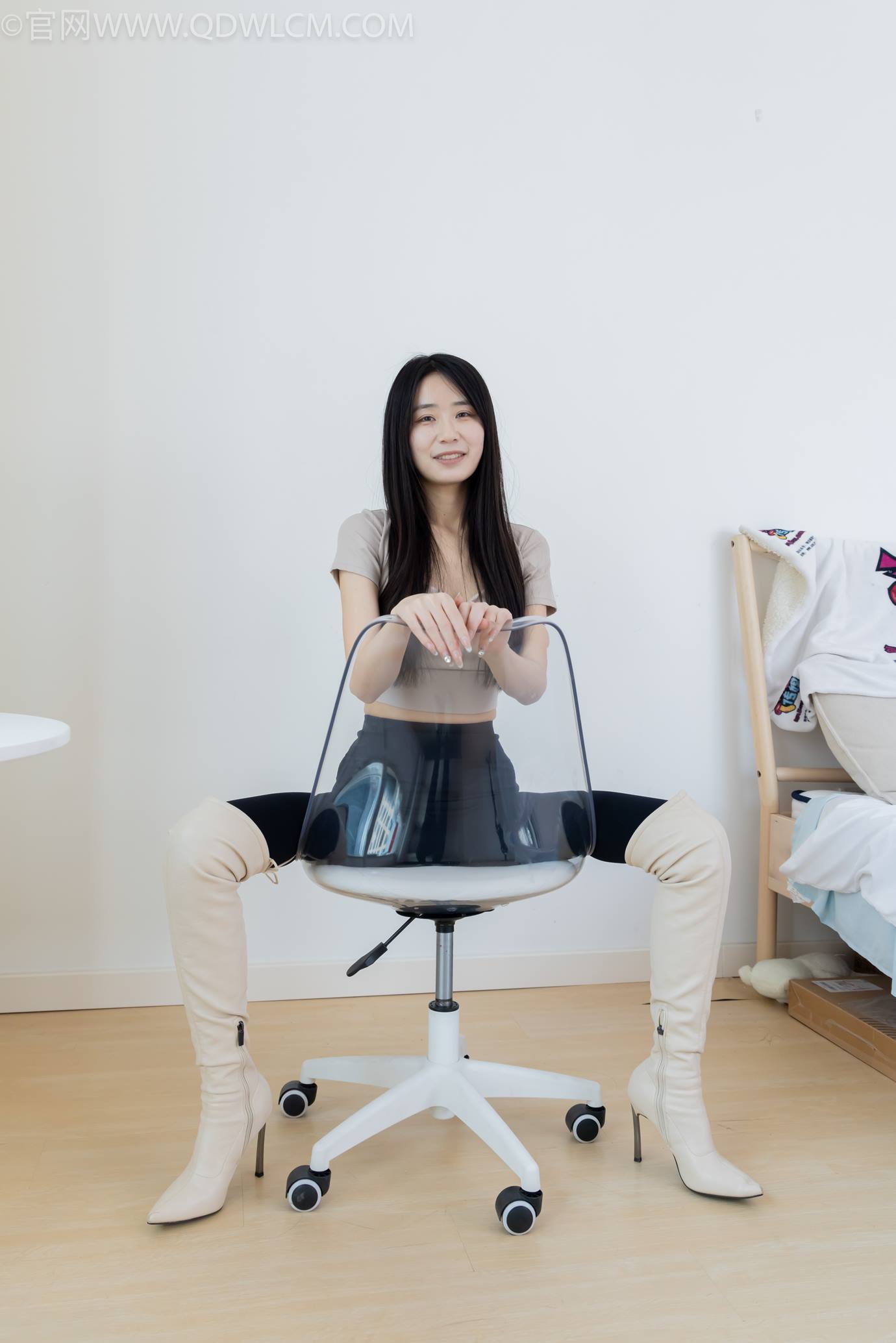 图片[12]-物恋传媒 NO.2305 菜菜-高跟长靴、短白棉袜、裸足[152P] – 速更版-美库