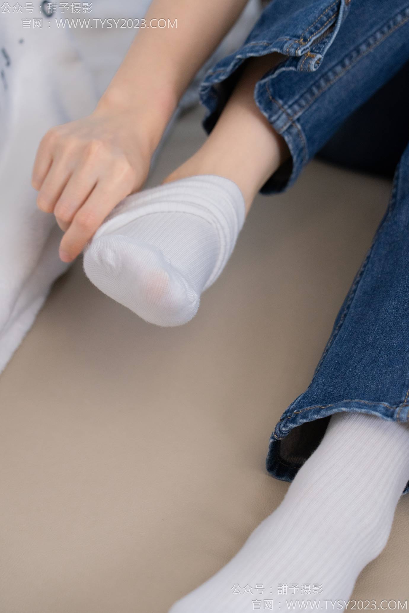 图片[71]-甜予摄影 NO.132 诺诺-板鞋、白棉袜、裸足[97P] – 速更版-美库