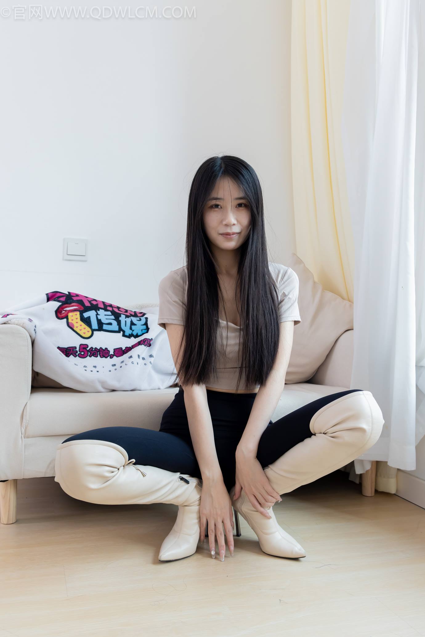 图片[43]-物恋传媒 NO.2305 菜菜-高跟长靴、短白棉袜、裸足[152P] – 速更版-美库