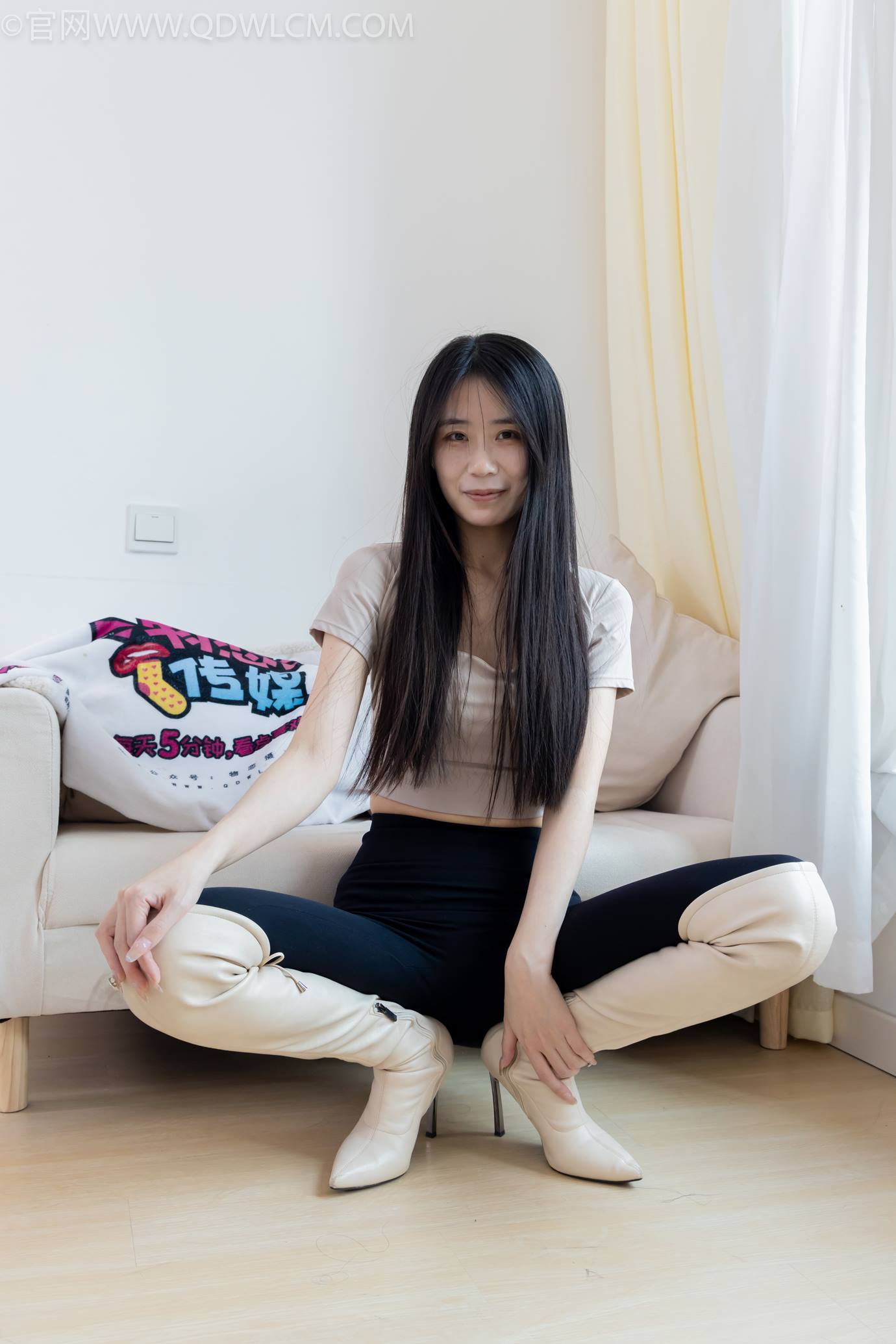 图片[44]-物恋传媒 NO.2305 菜菜-高跟长靴、短白棉袜、裸足[152P] – 速更版-美库