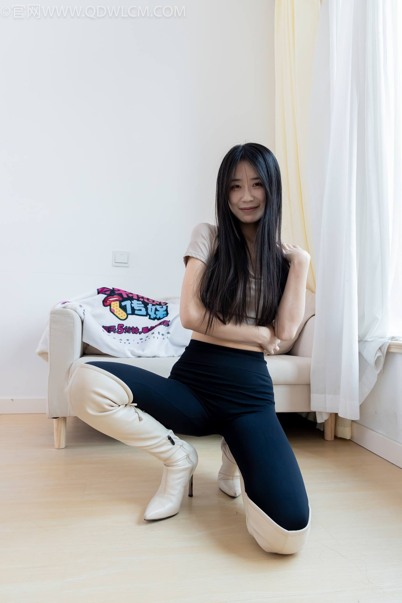 图片[49]-物恋传媒 NO.2305 菜菜-高跟长靴、短白棉袜、裸足[152P] – 速更版-美库