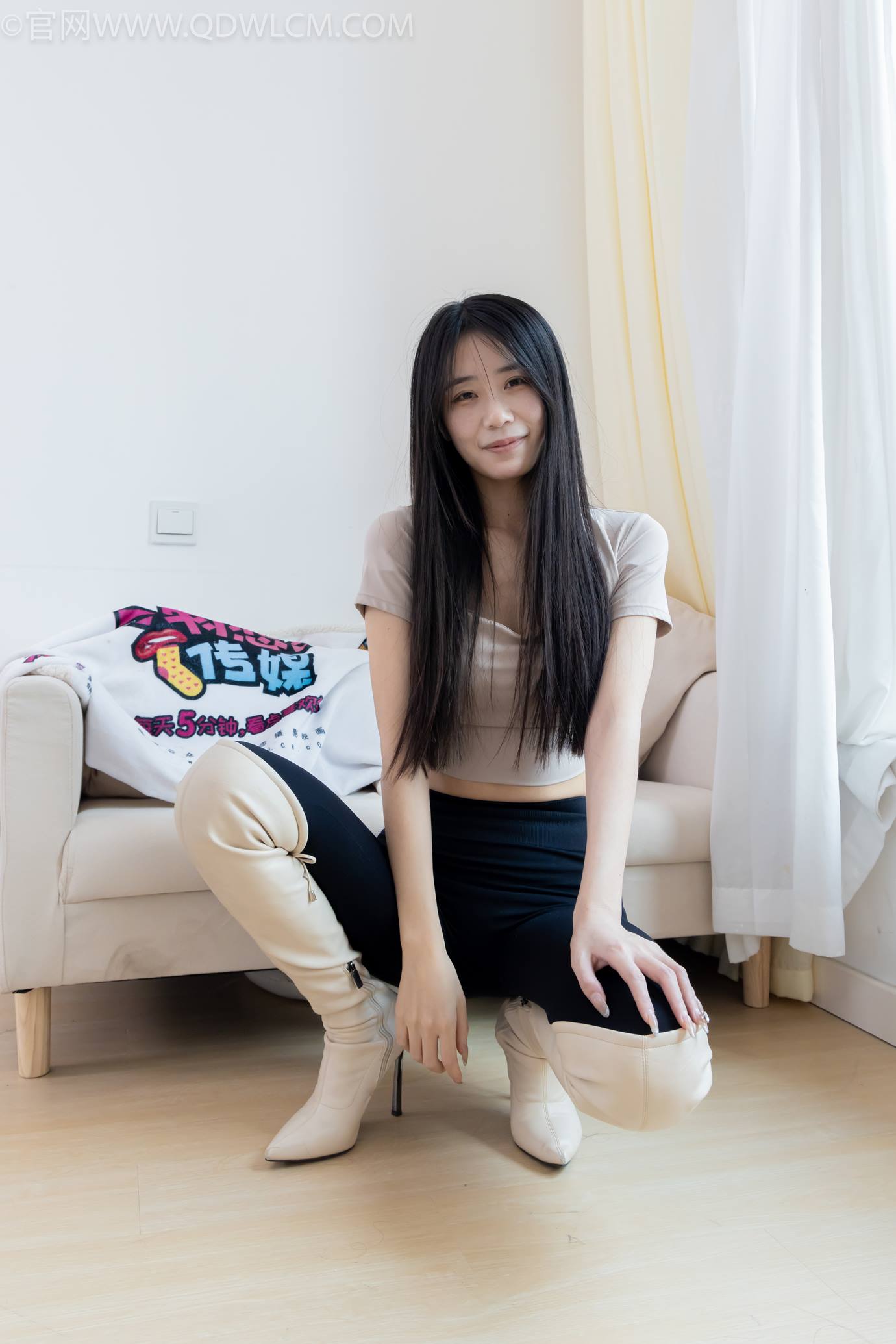 图片[50]-物恋传媒 NO.2305 菜菜-高跟长靴、短白棉袜、裸足[152P] – 速更版-美库