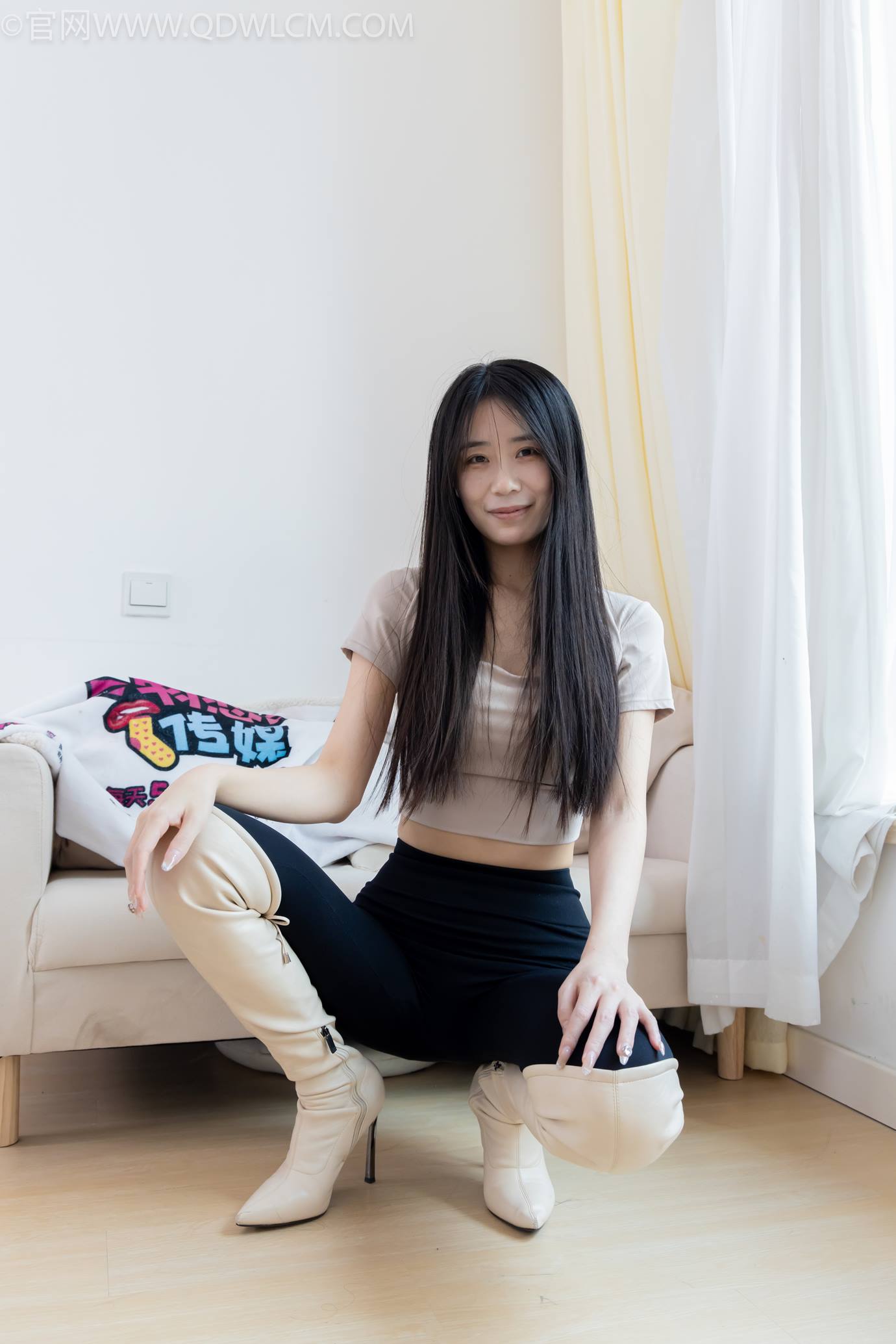 图片[52]-物恋传媒 NO.2305 菜菜-高跟长靴、短白棉袜、裸足[152P] – 速更版-美库