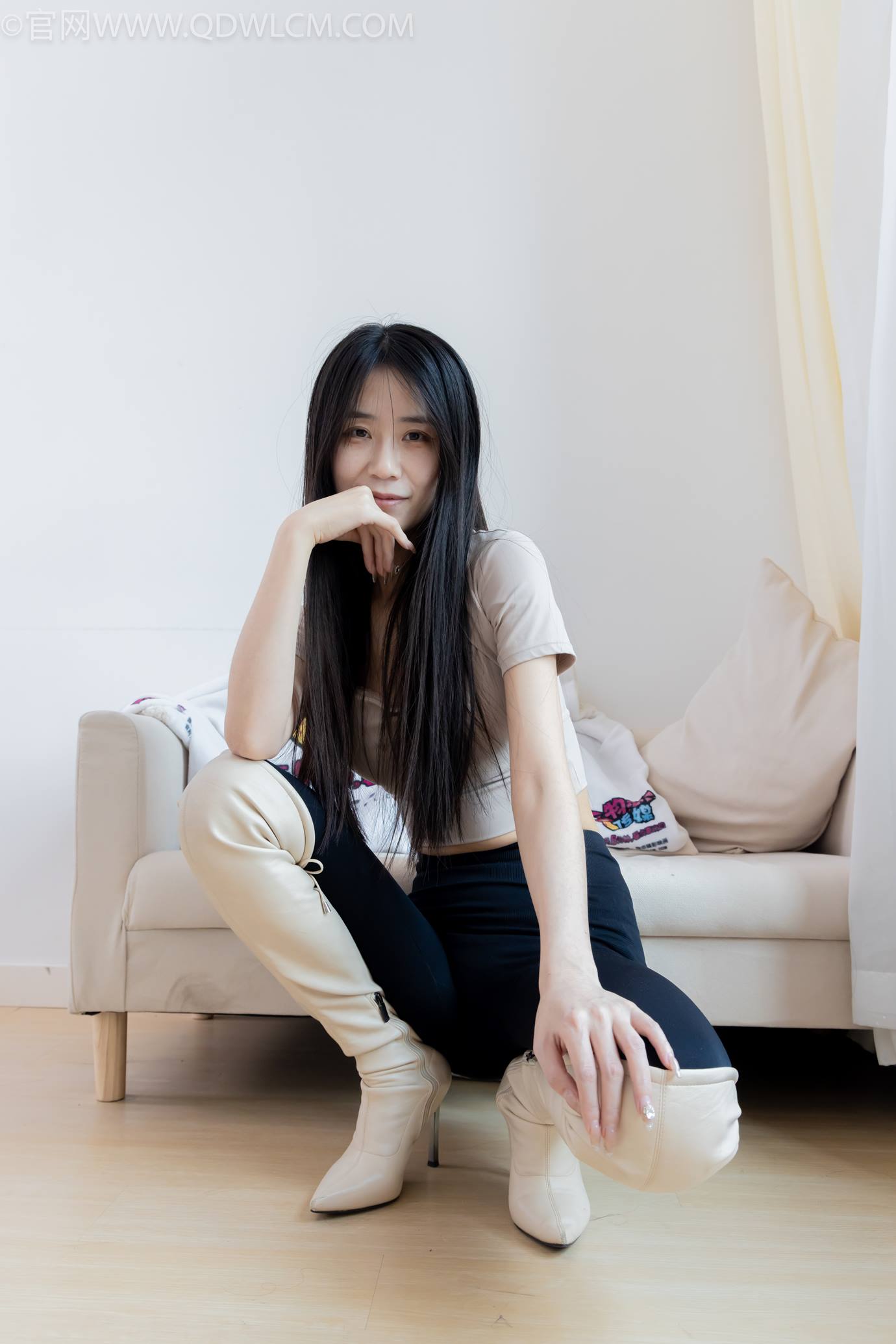 图片[53]-物恋传媒 NO.2305 菜菜-高跟长靴、短白棉袜、裸足[152P] – 速更版-美库