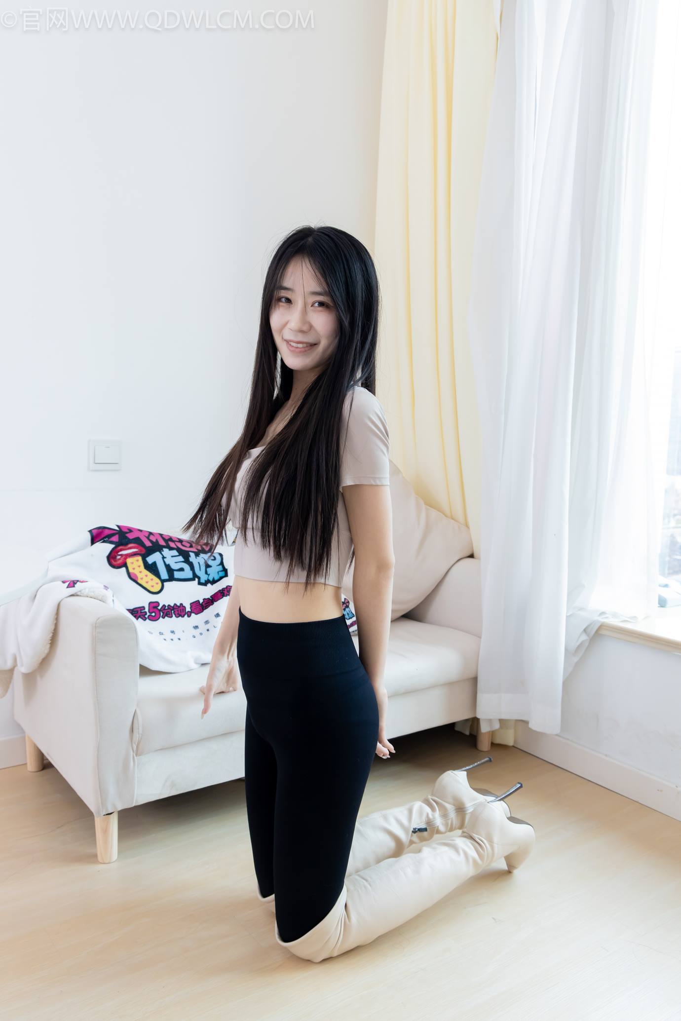 图片[55]-物恋传媒 NO.2305 菜菜-高跟长靴、短白棉袜、裸足[152P] – 速更版-美库