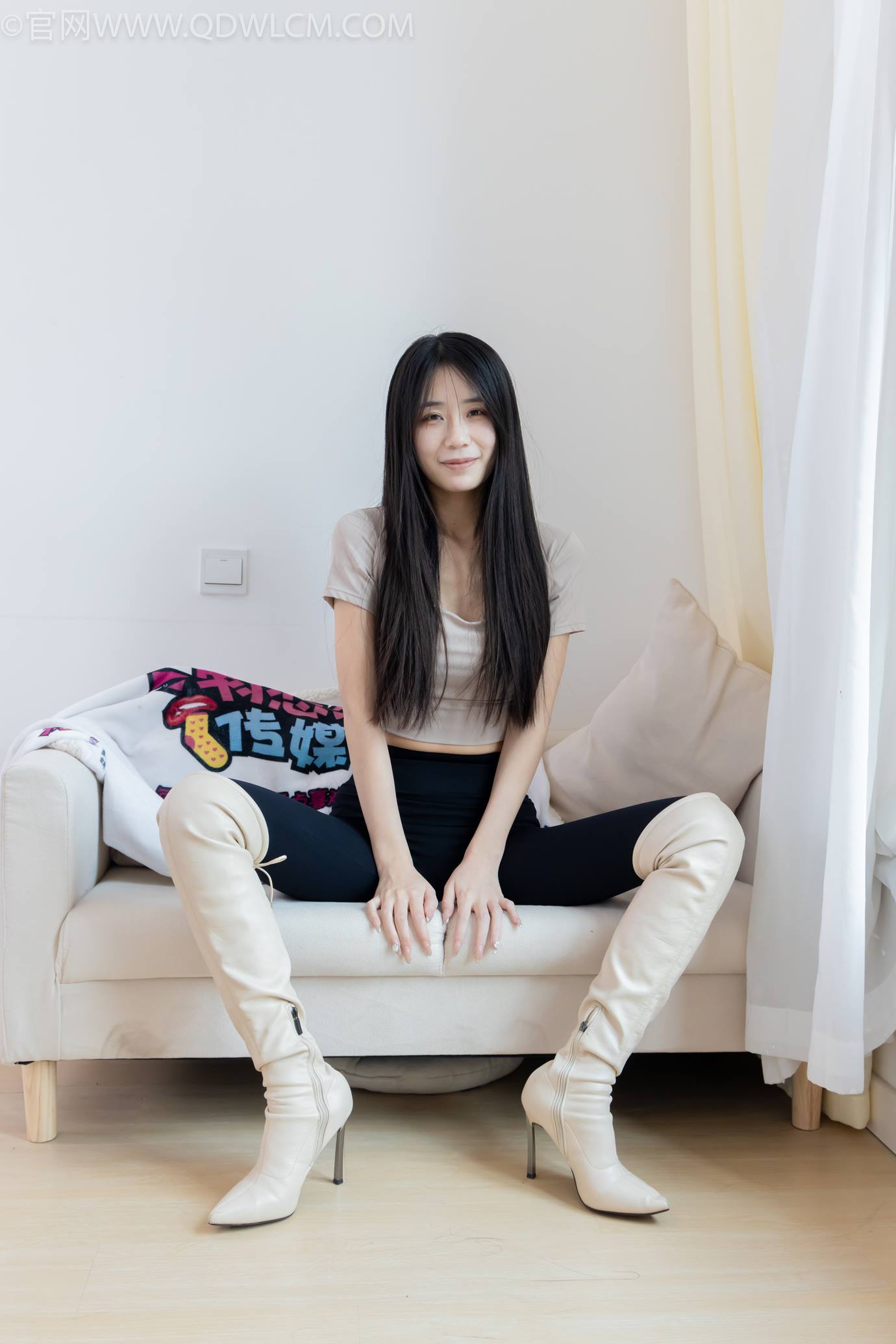 图片[59]-物恋传媒 NO.2305 菜菜-高跟长靴、短白棉袜、裸足[152P] – 速更版-美库