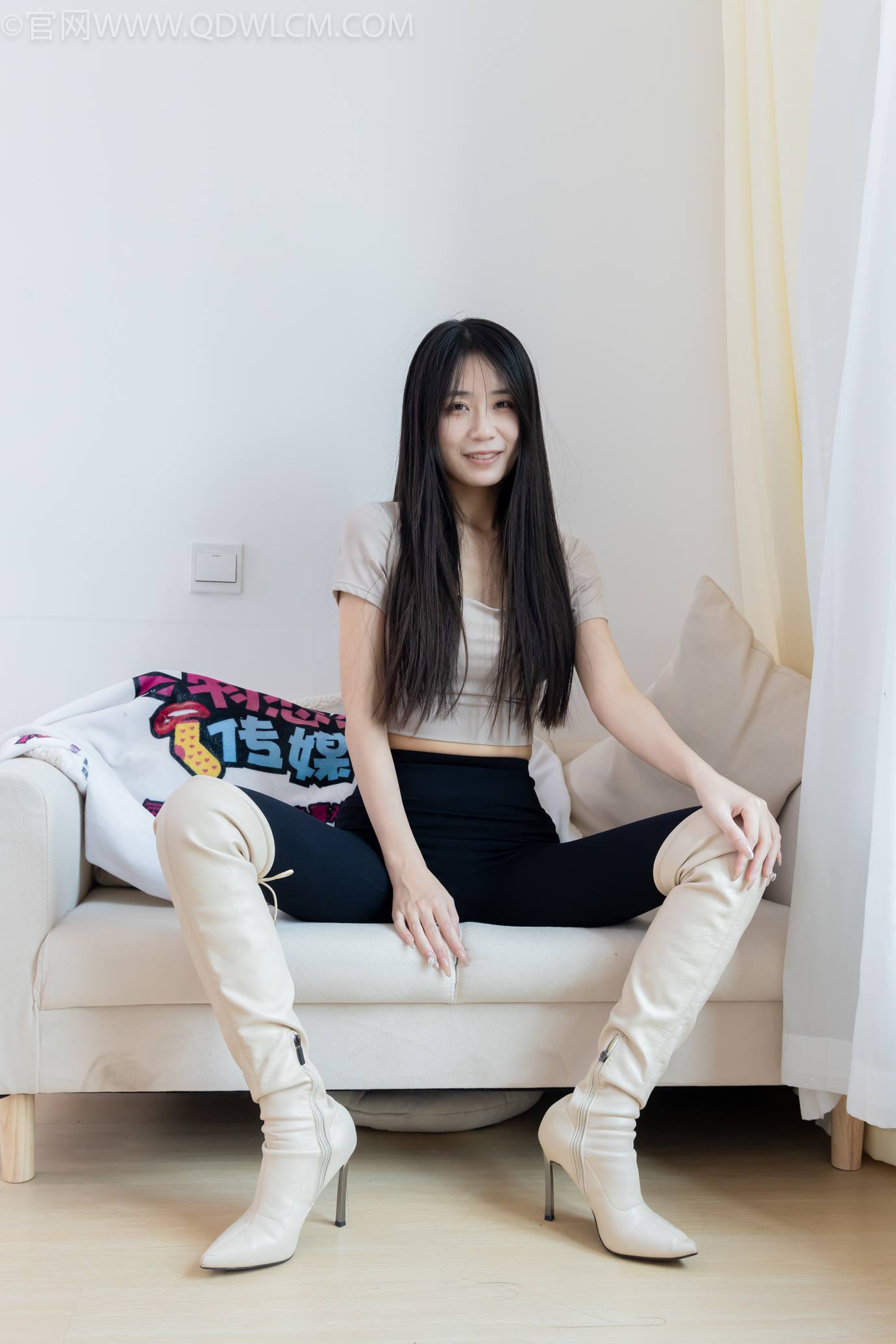 图片[61]-物恋传媒 NO.2305 菜菜-高跟长靴、短白棉袜、裸足[152P] – 速更版-美库