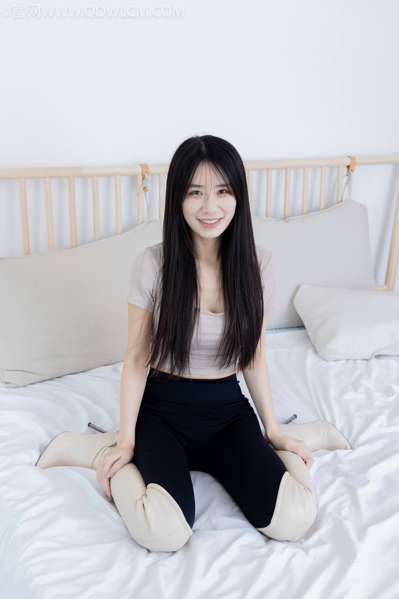 图片[62]-物恋传媒 NO.2305 菜菜-高跟长靴、短白棉袜、裸足[152P] – 速更版-美库