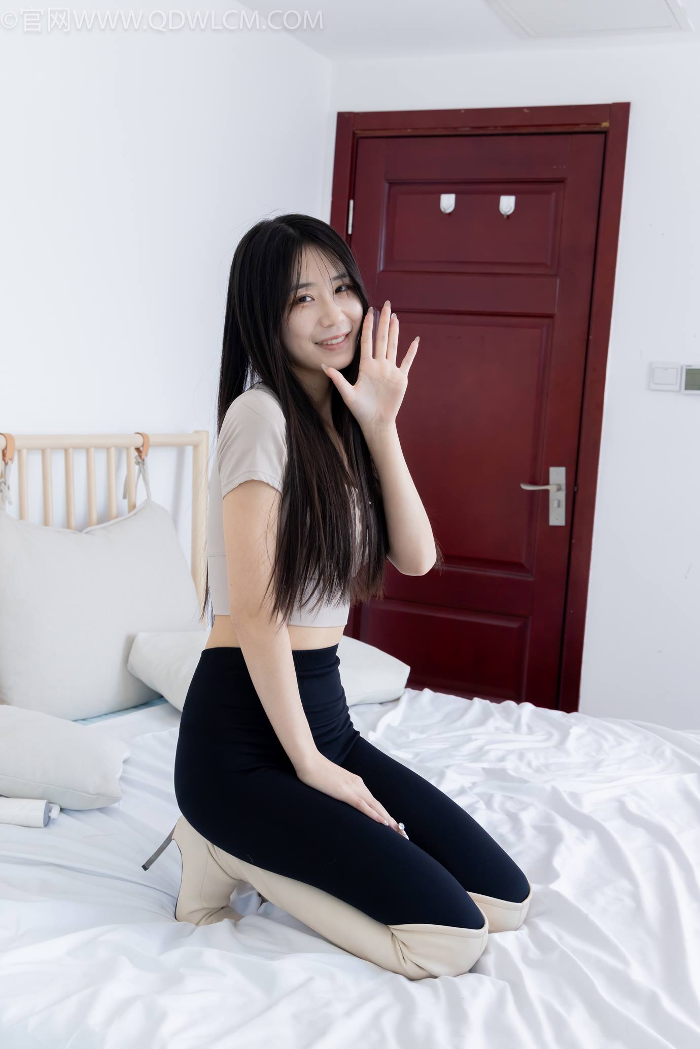 图片[66]-物恋传媒 NO.2305 菜菜-高跟长靴、短白棉袜、裸足[152P] – 速更版-美库