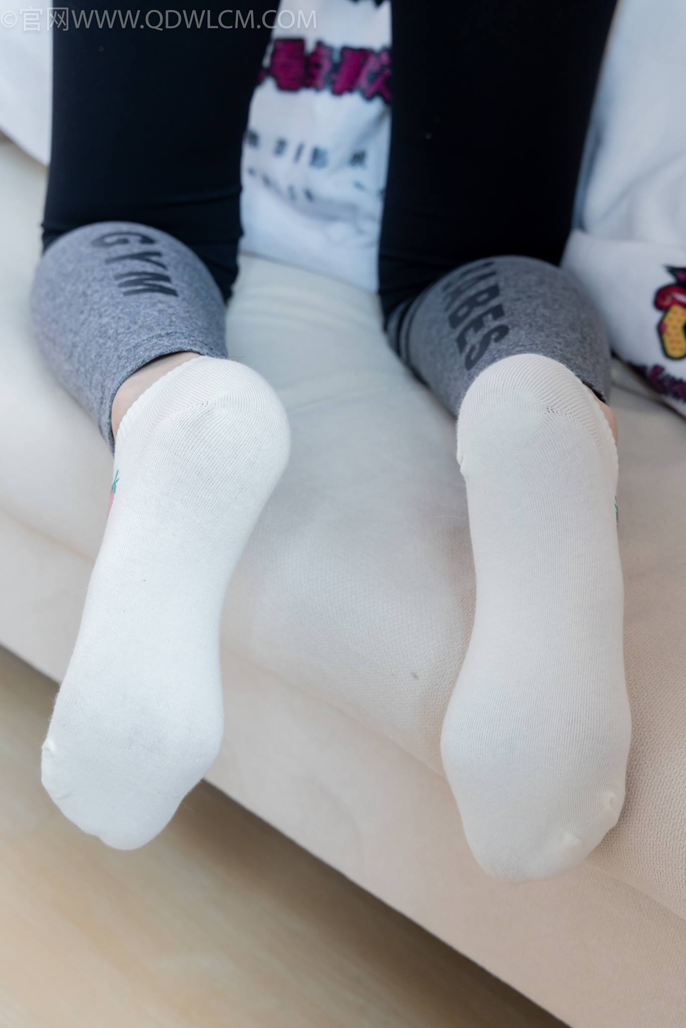 图片[87]-物恋传媒 NO.2305 菜菜-高跟长靴、短白棉袜、裸足[152P] – 速更版-美库