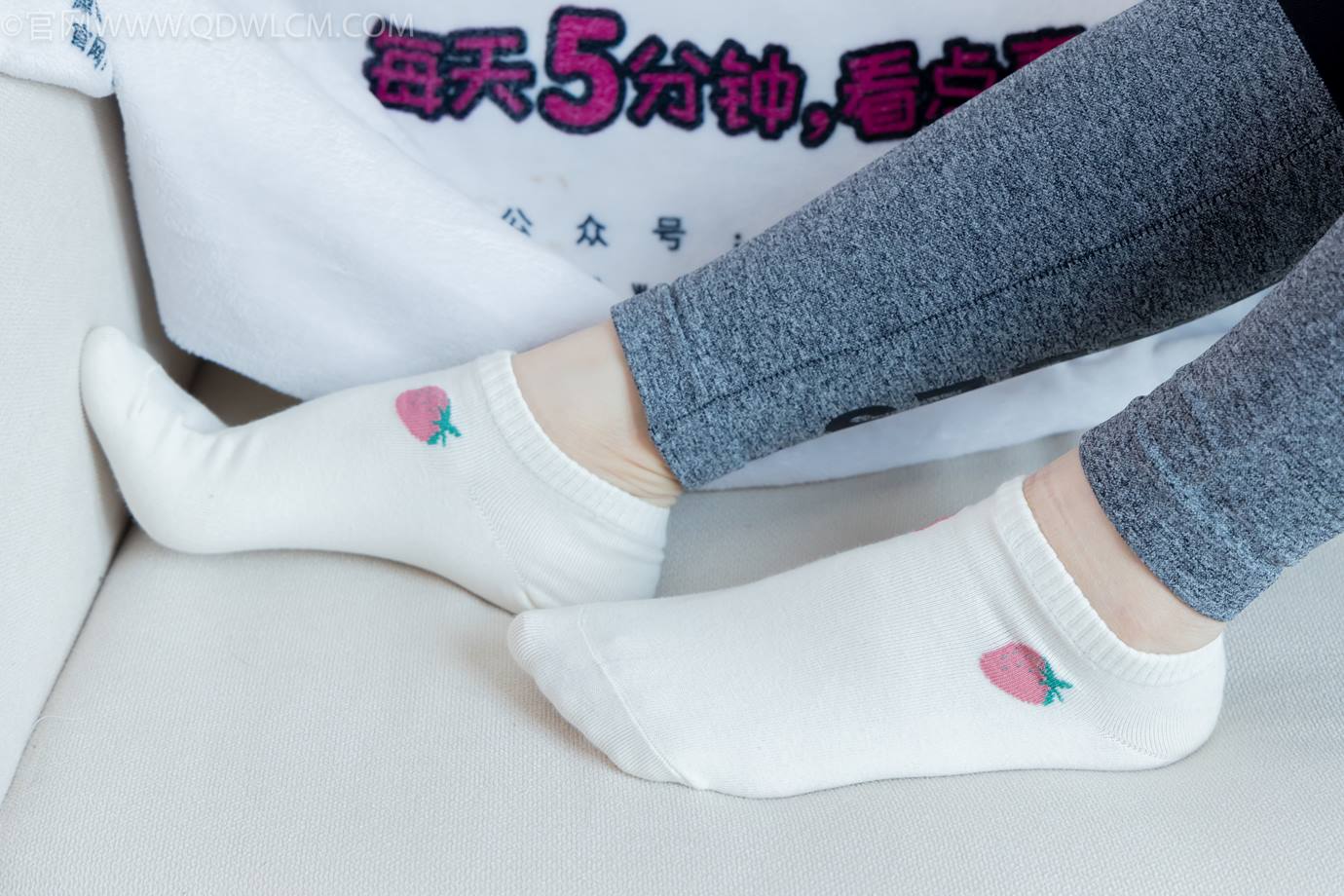 图片[94]-物恋传媒 NO.2305 菜菜-高跟长靴、短白棉袜、裸足[152P] – 速更版-美库