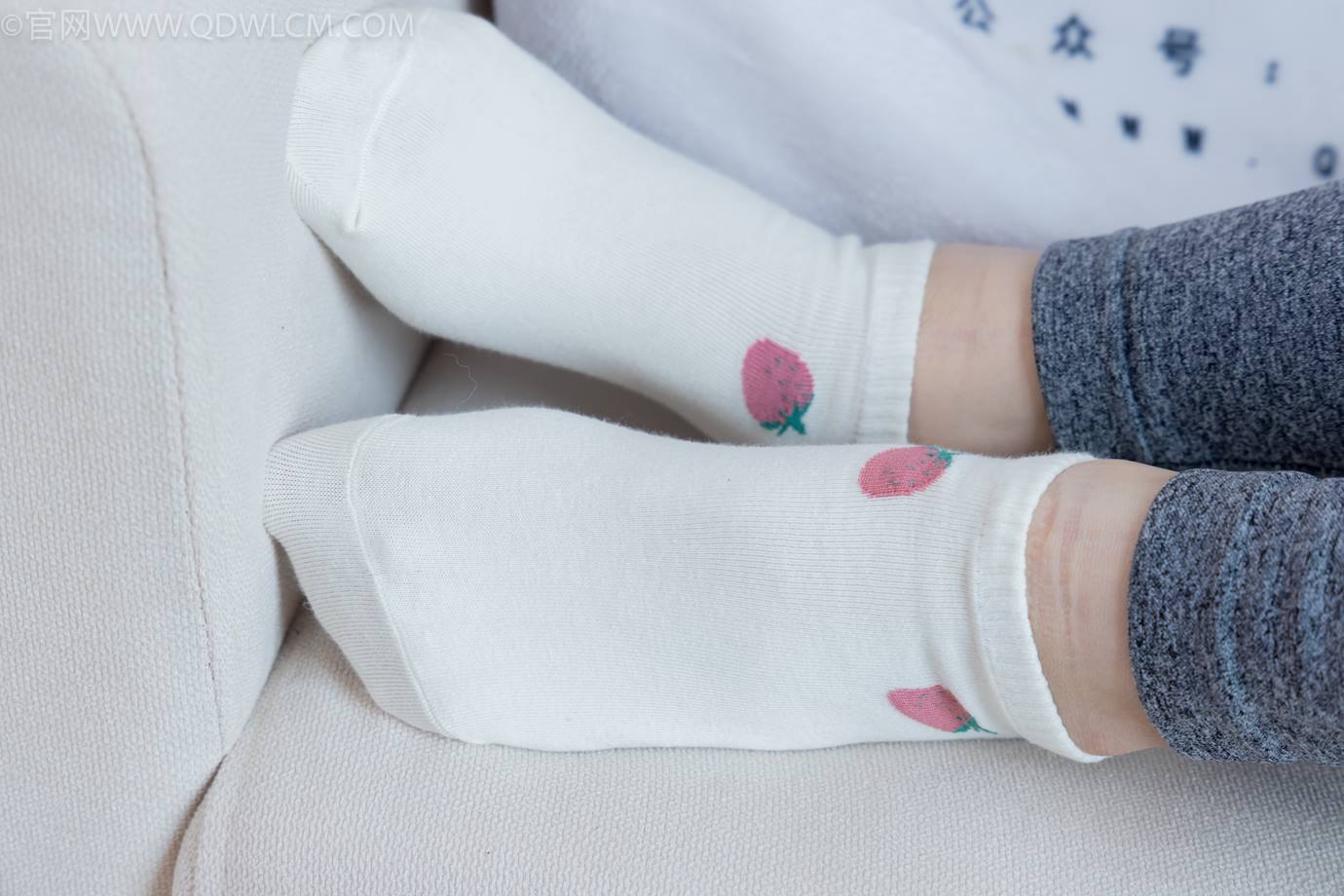 图片[96]-物恋传媒 NO.2305 菜菜-高跟长靴、短白棉袜、裸足[152P] – 速更版-美库
