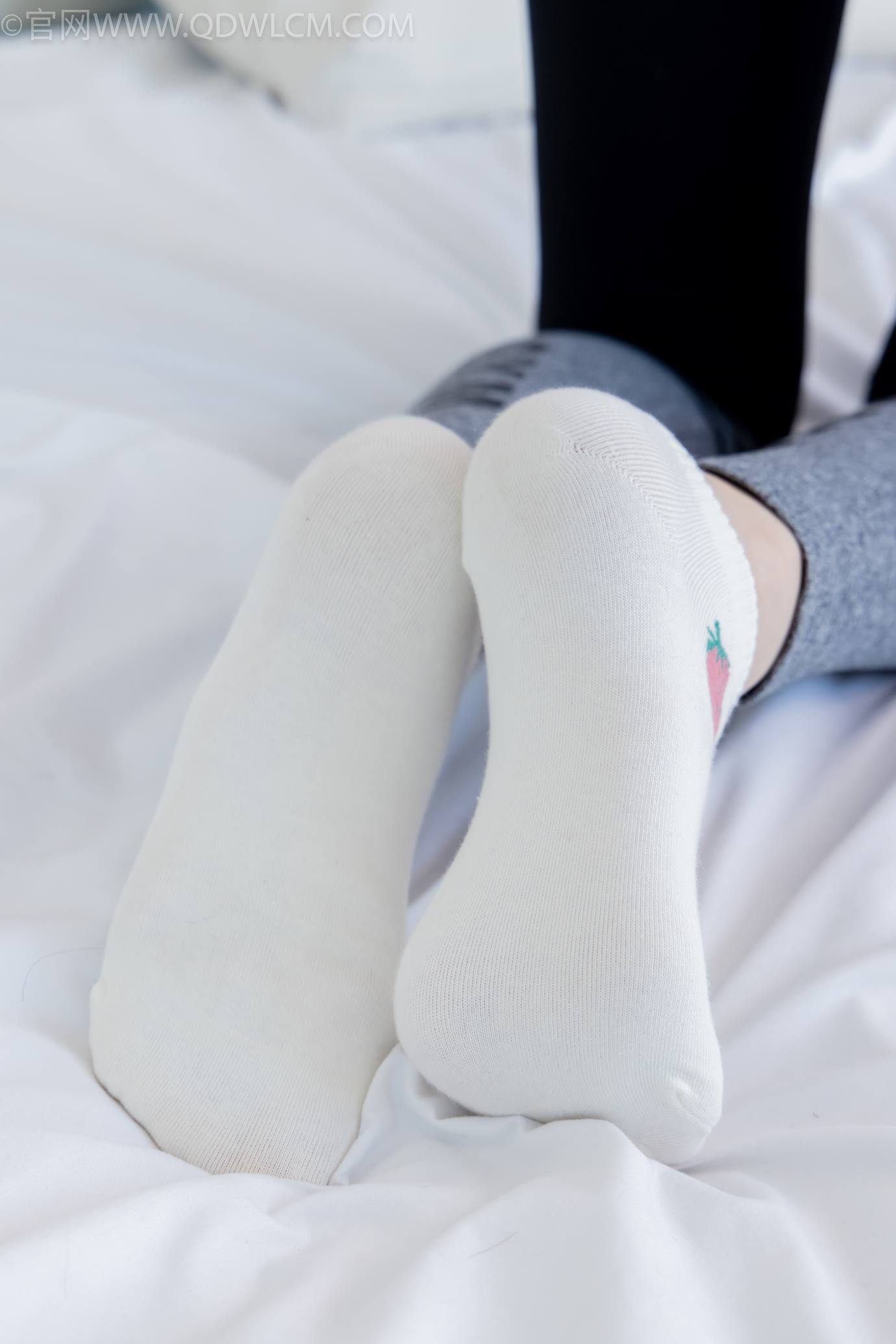 图片[108]-物恋传媒 NO.2305 菜菜-高跟长靴、短白棉袜、裸足[152P] – 速更版-美库