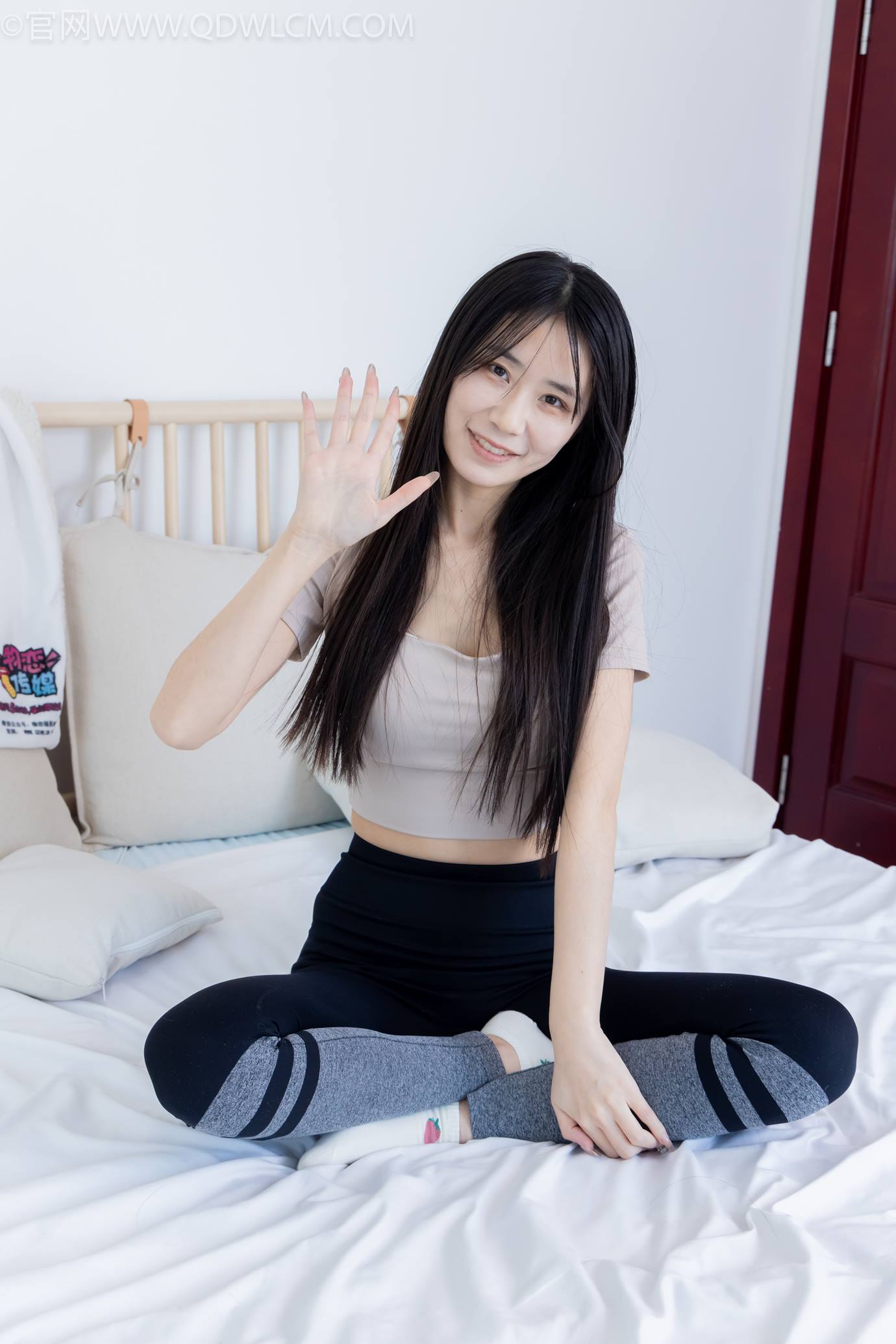 图片[109]-物恋传媒 NO.2305 菜菜-高跟长靴、短白棉袜、裸足[152P] – 速更版-美库