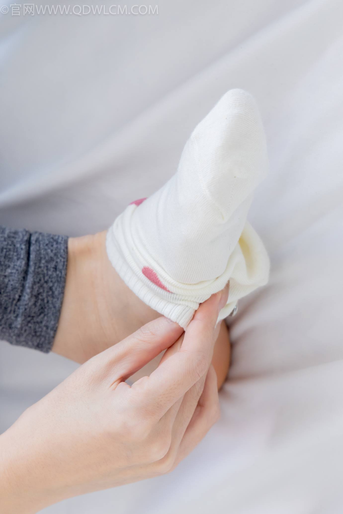 图片[116]-物恋传媒 NO.2305 菜菜-高跟长靴、短白棉袜、裸足[152P] – 速更版-美库