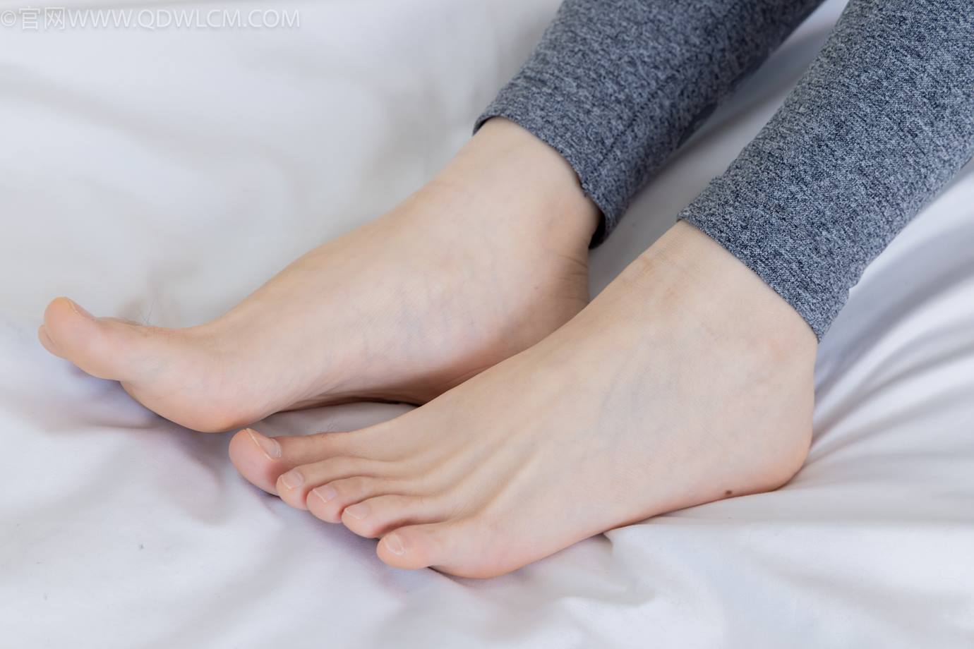 图片[120]-物恋传媒 NO.2305 菜菜-高跟长靴、短白棉袜、裸足[152P] – 速更版-美库