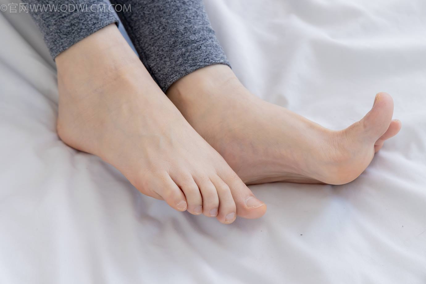 图片[121]-物恋传媒 NO.2305 菜菜-高跟长靴、短白棉袜、裸足[152P] – 速更版-美库